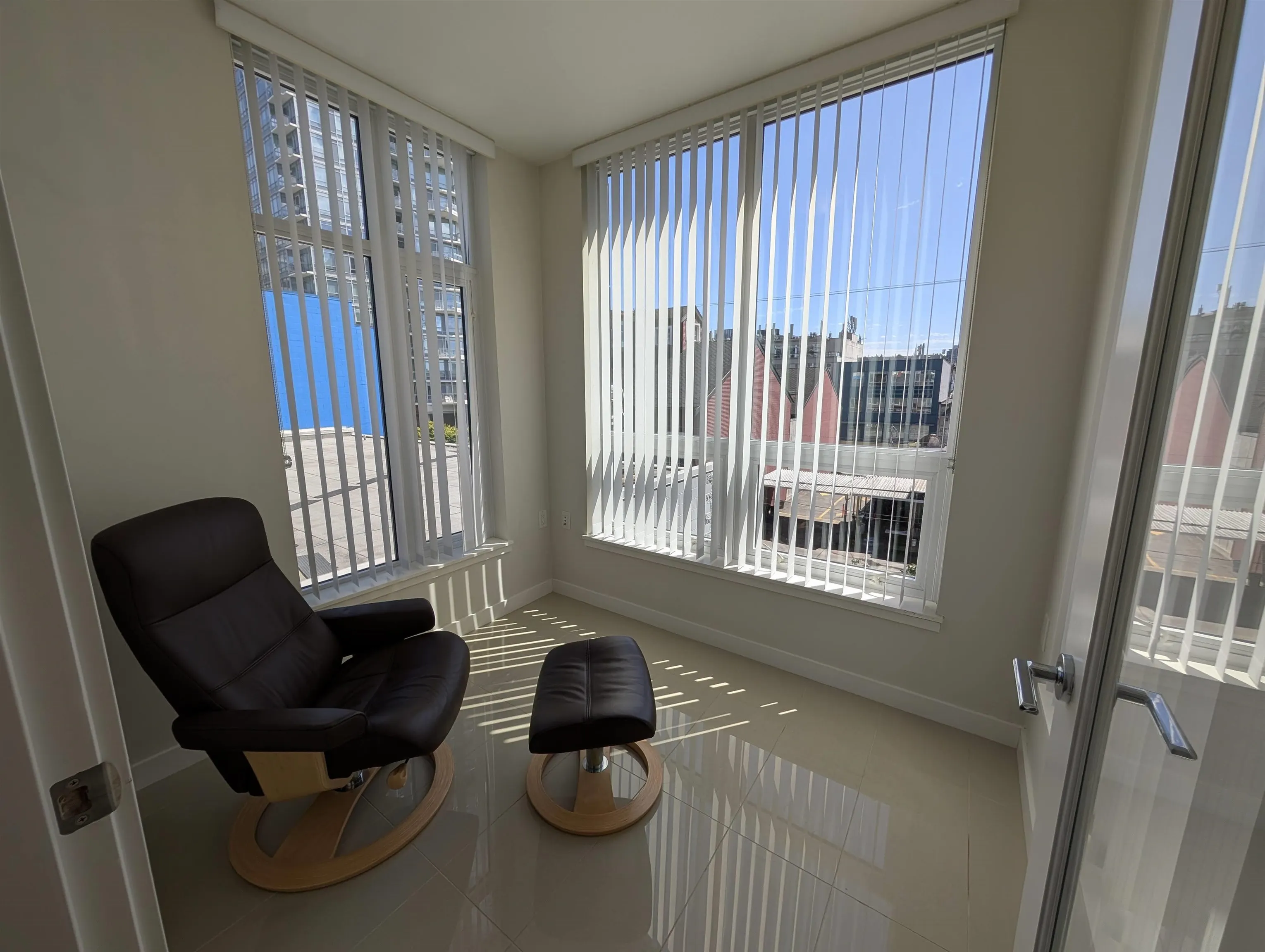 1708 Ontario Street #411