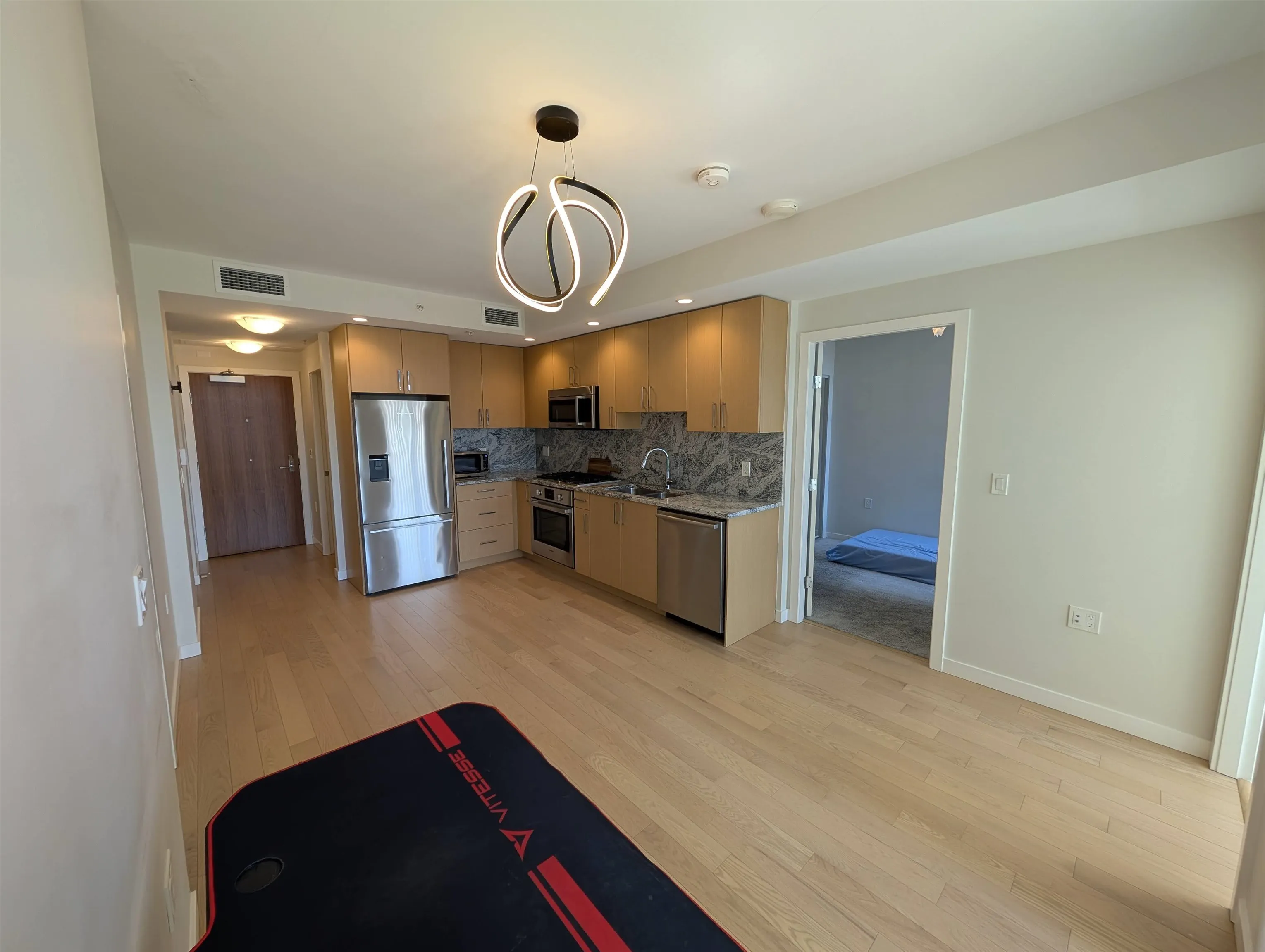 1708 Ontario Street #411