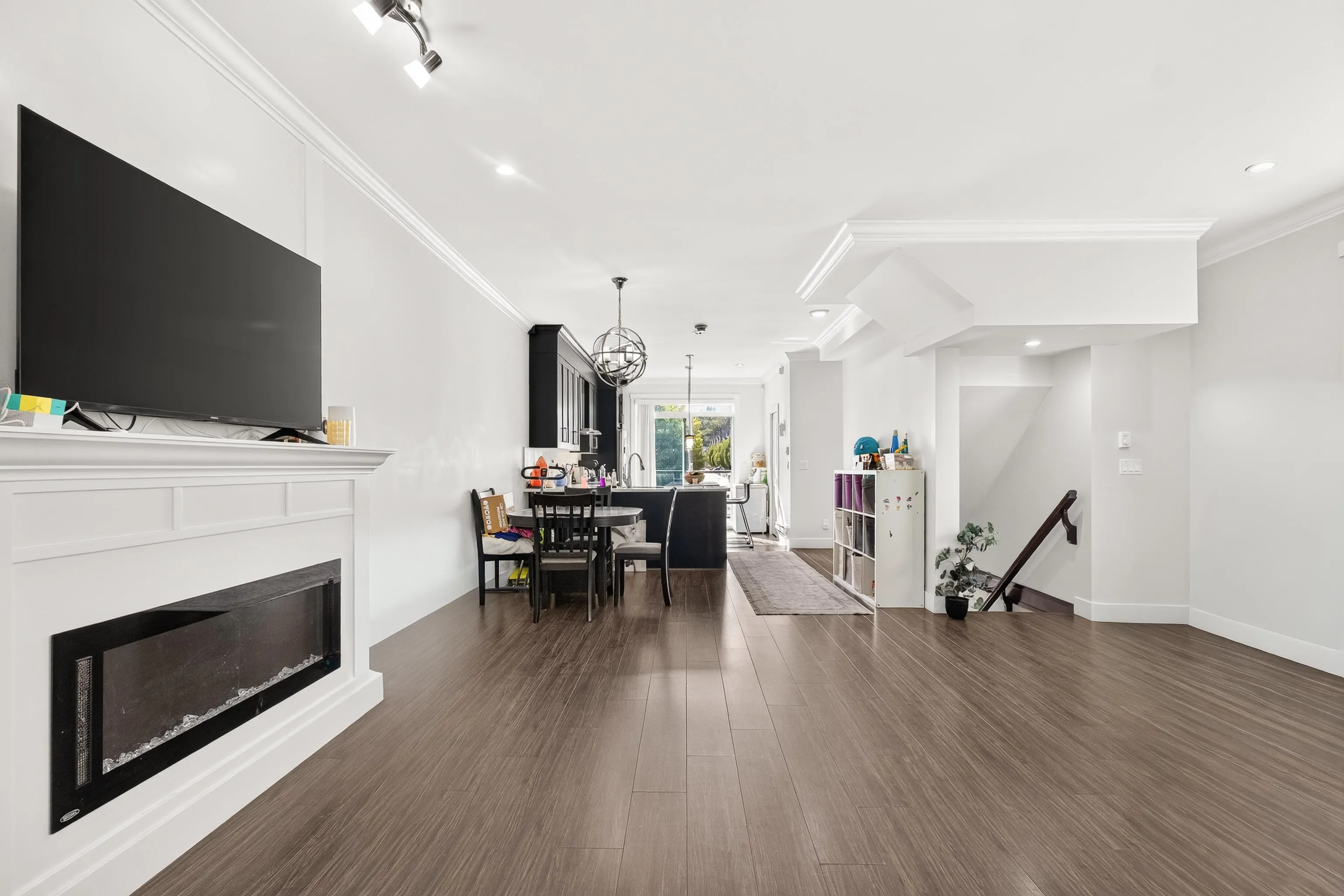 13898 64 Avenue #191