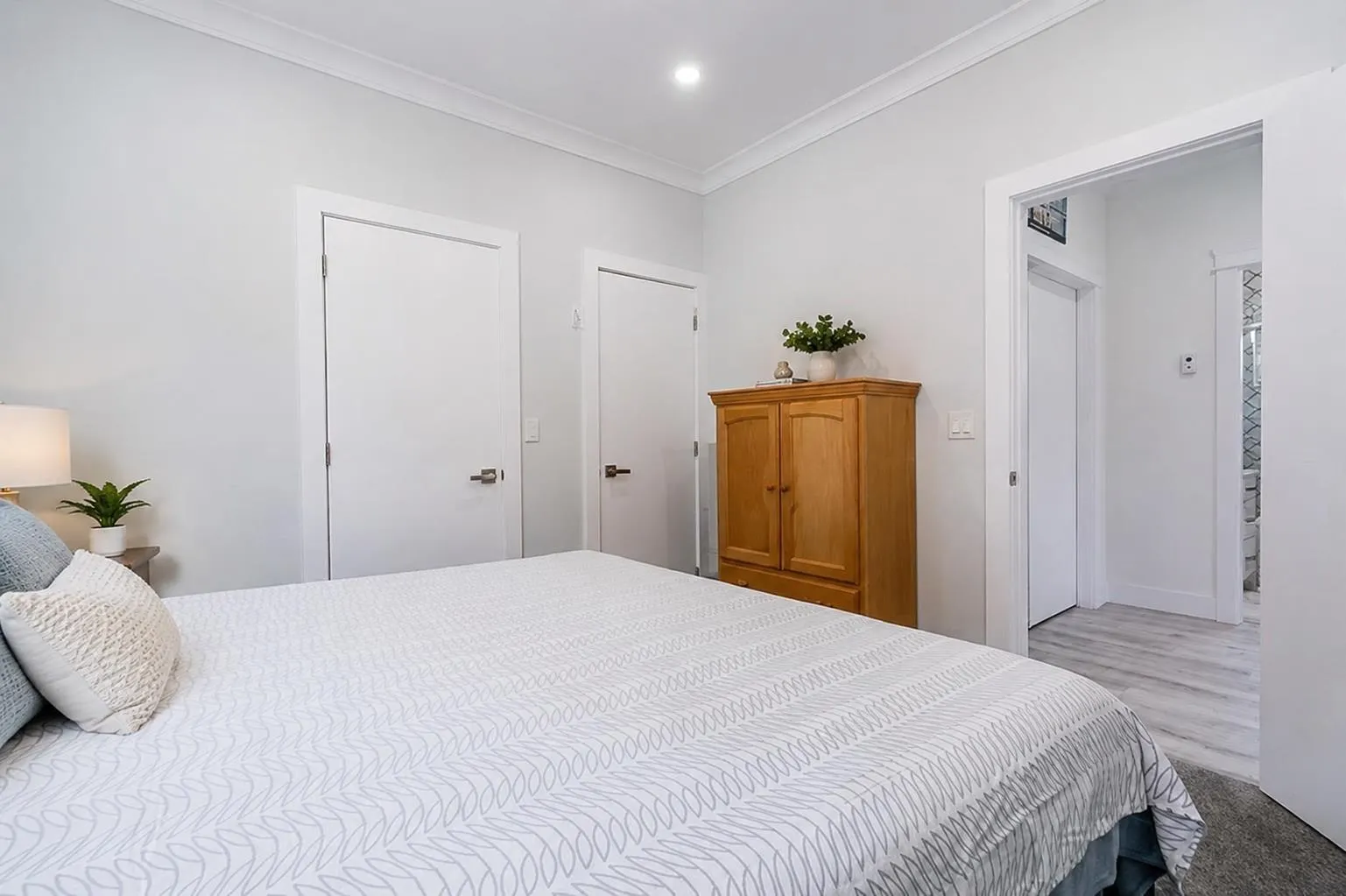 7079 194a Street