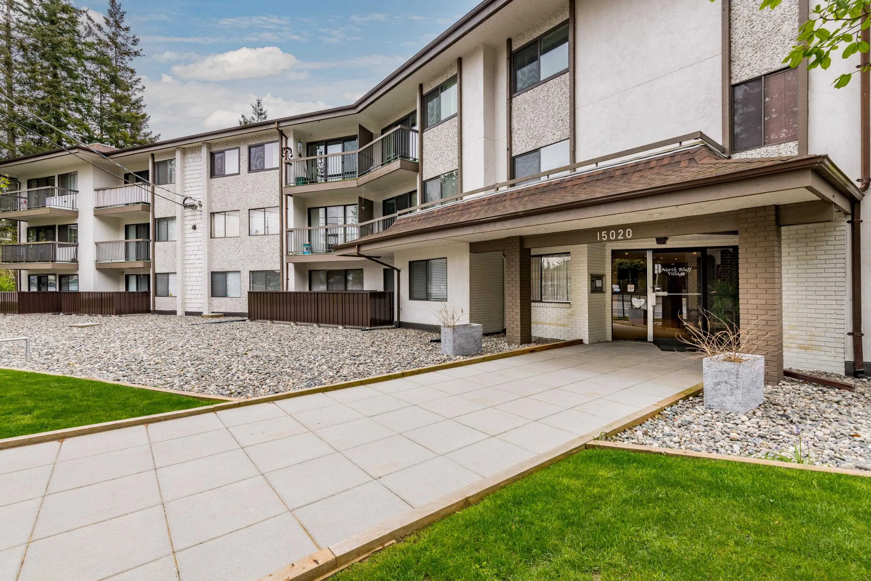 15020 North Bluff Road #218
