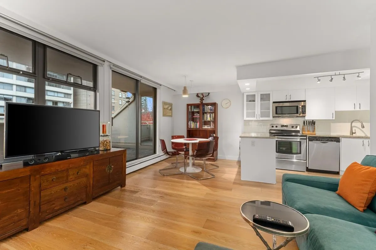 1819 Pendrell Street #401