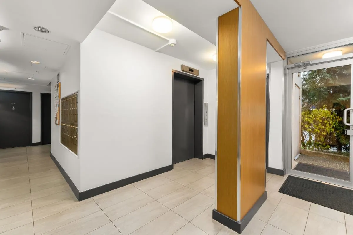 1819 Pendrell Street #401