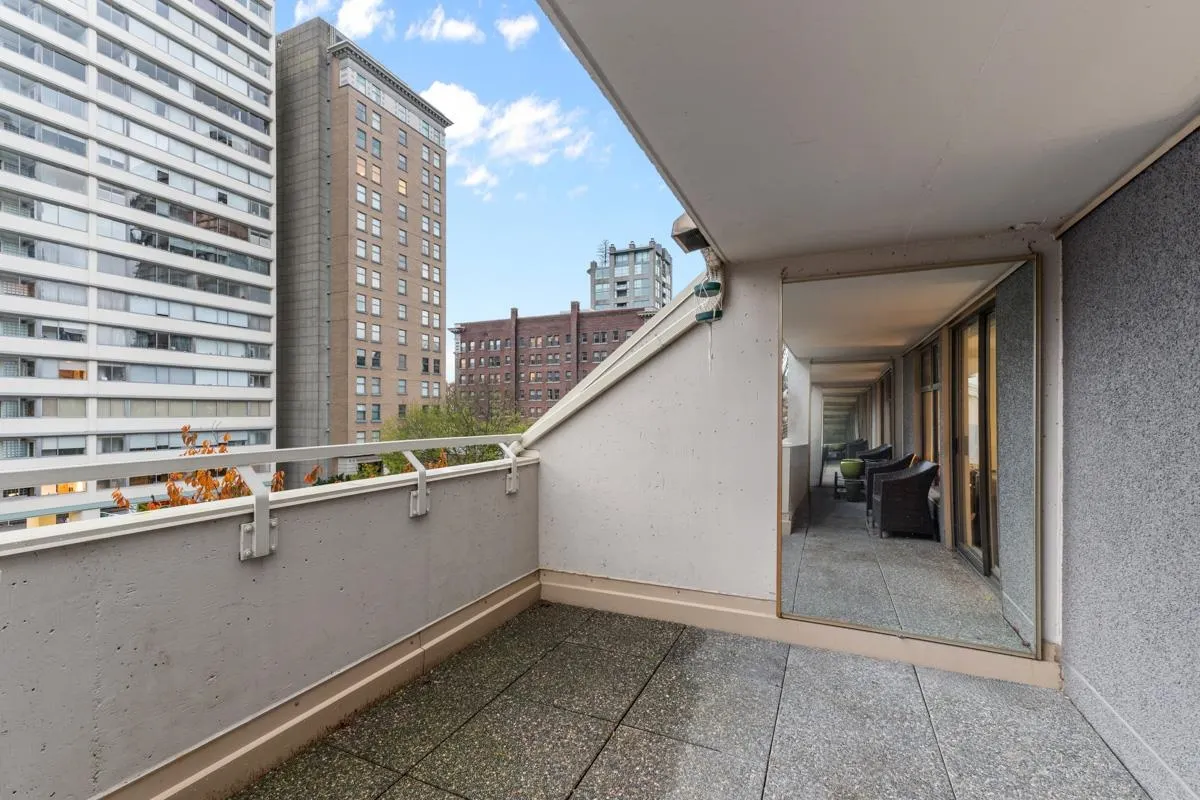 1819 Pendrell Street #401