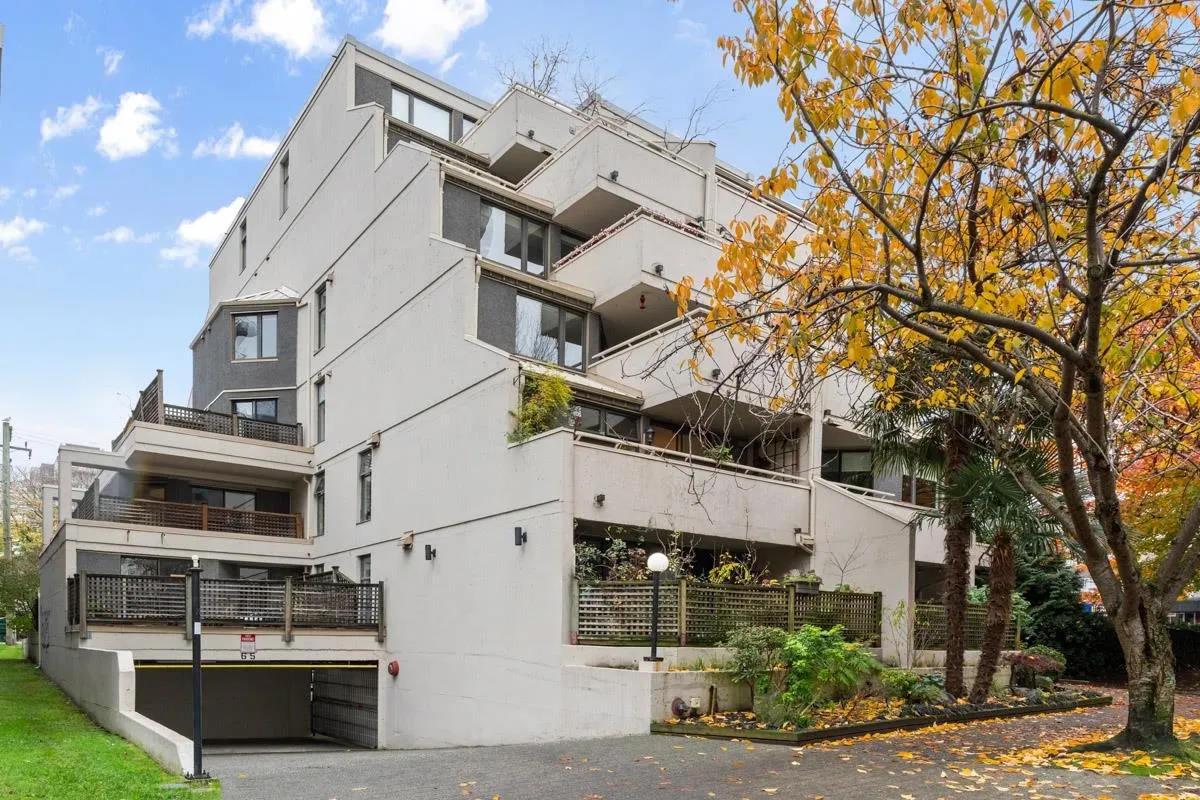 1819 Pendrell Street #401