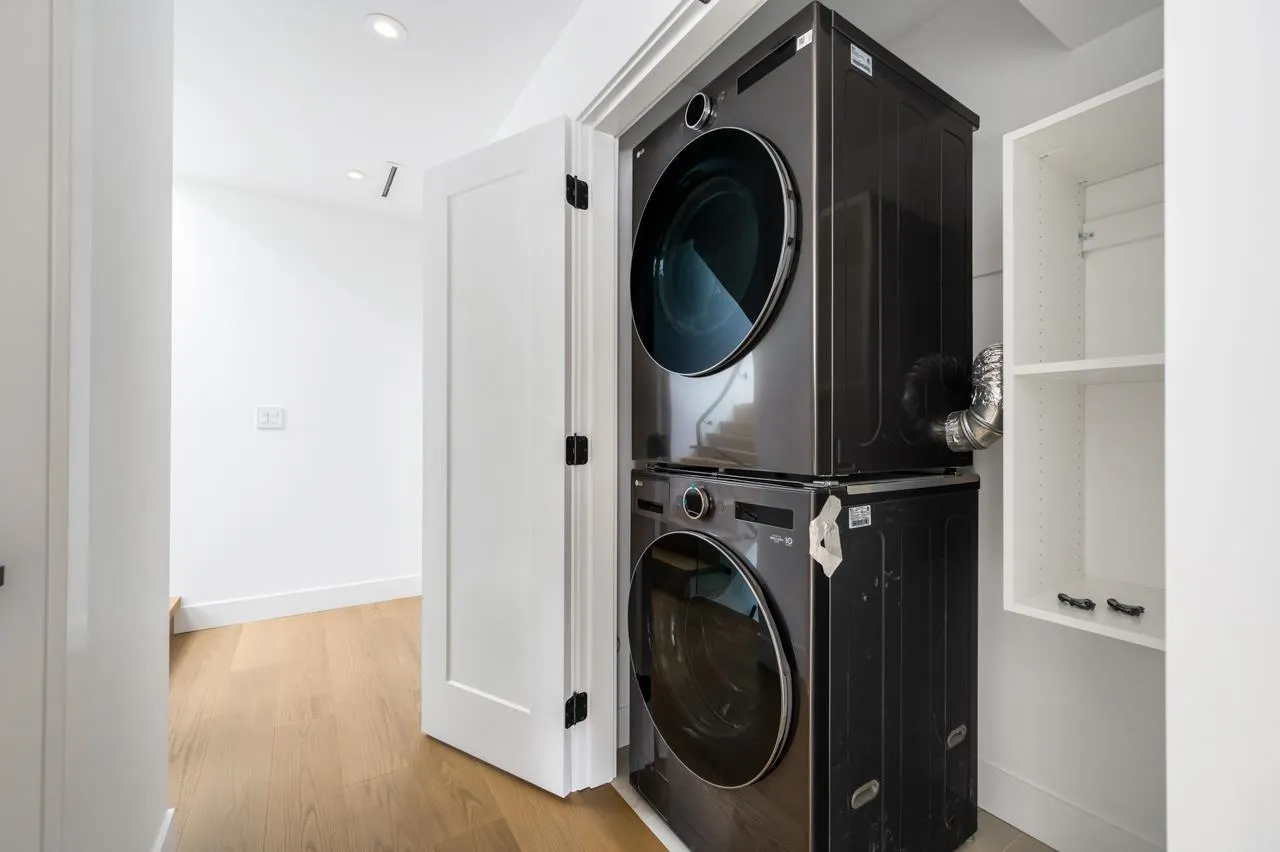 950 W 17th Avenue #2