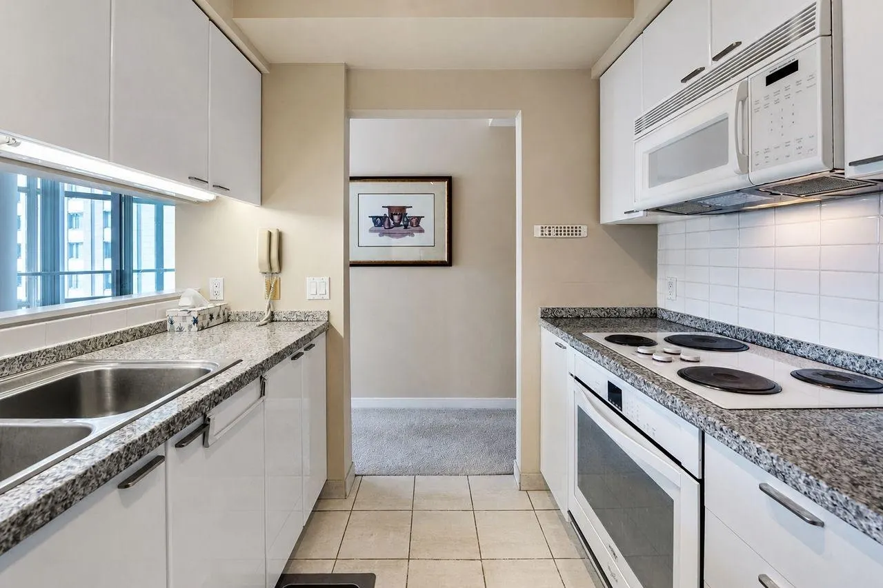1288 Alberni Street #1203
