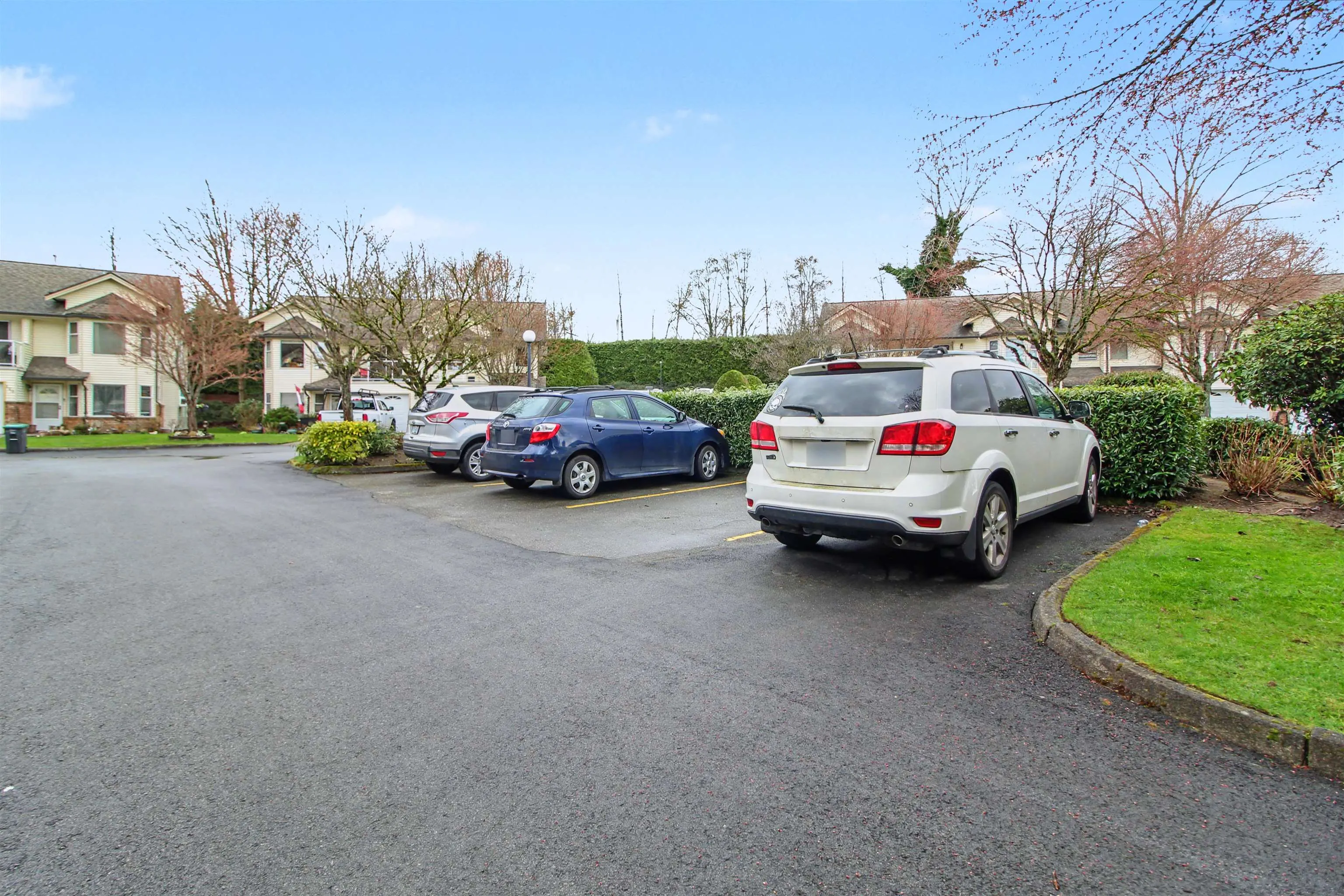 6841 138 Street #118