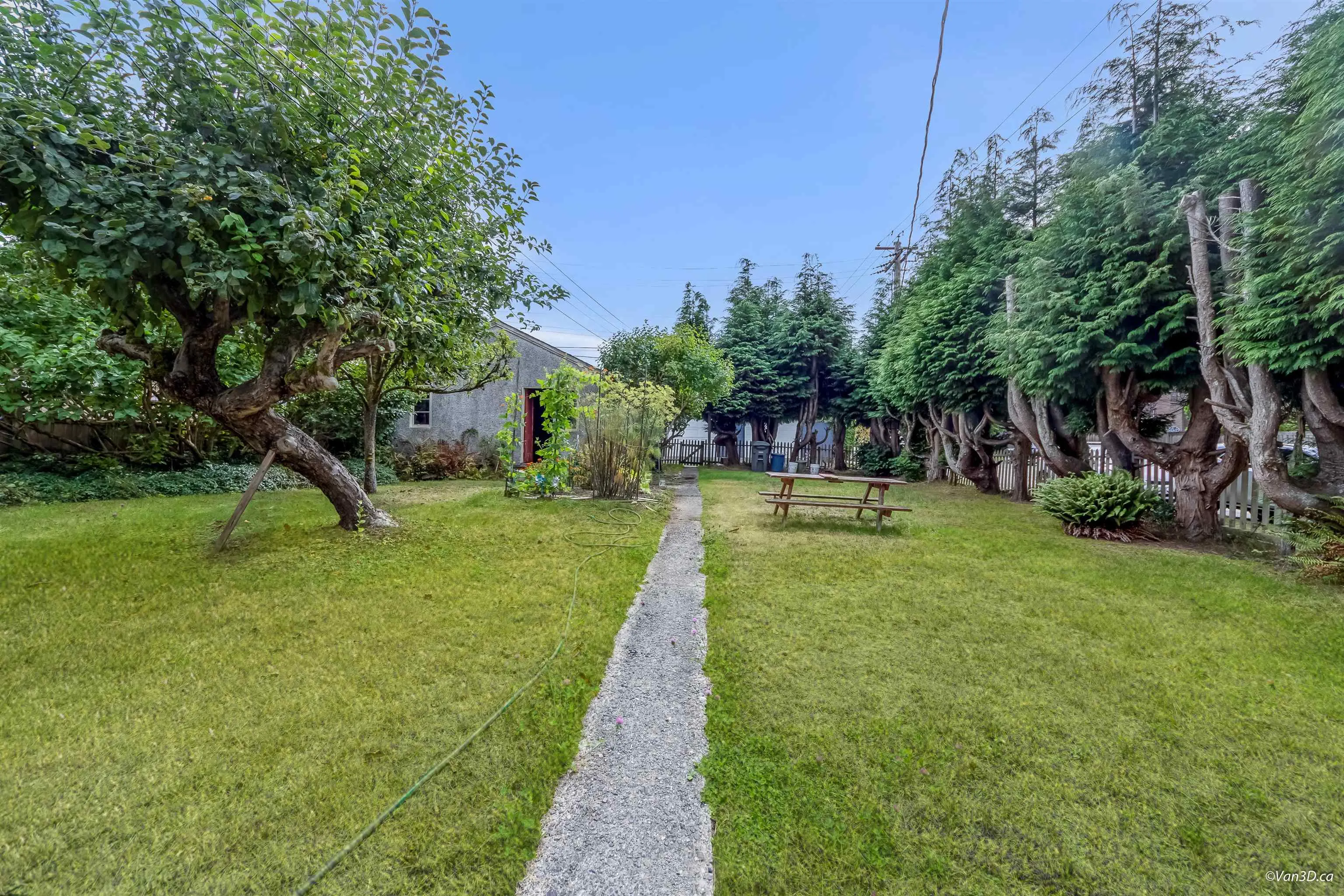 96 W 16th Avenue