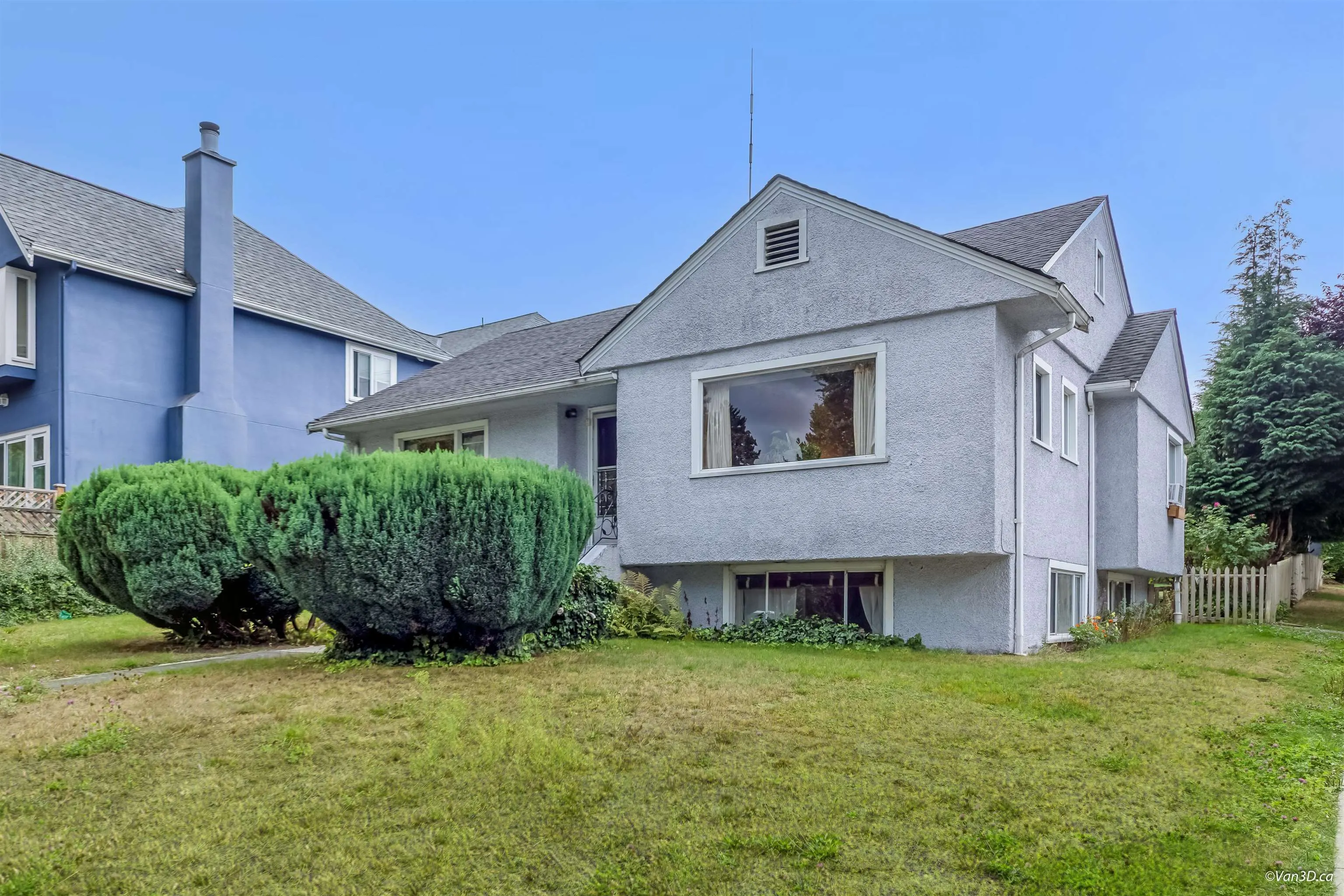 96 W 16th Avenue