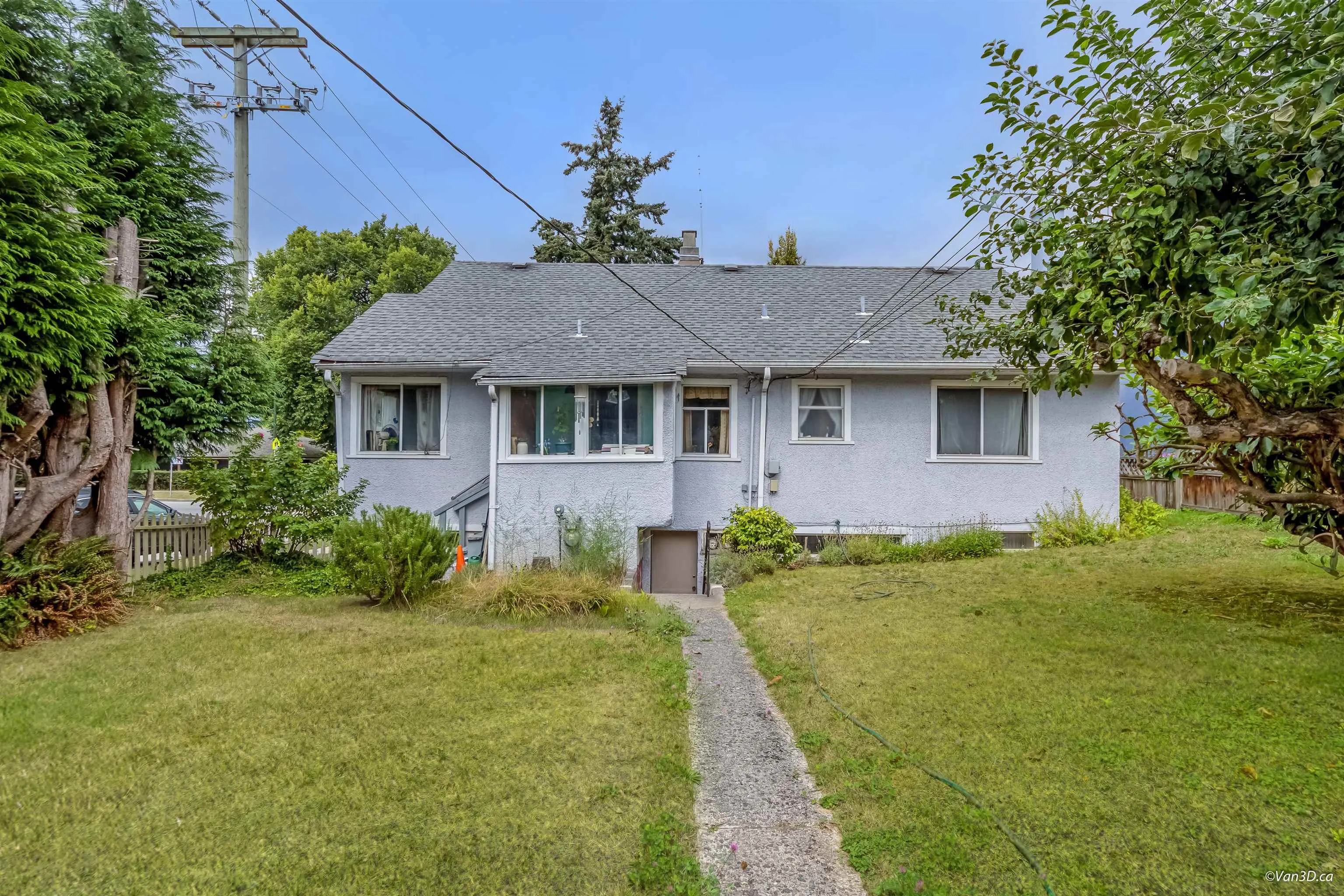 96 W 16th Avenue