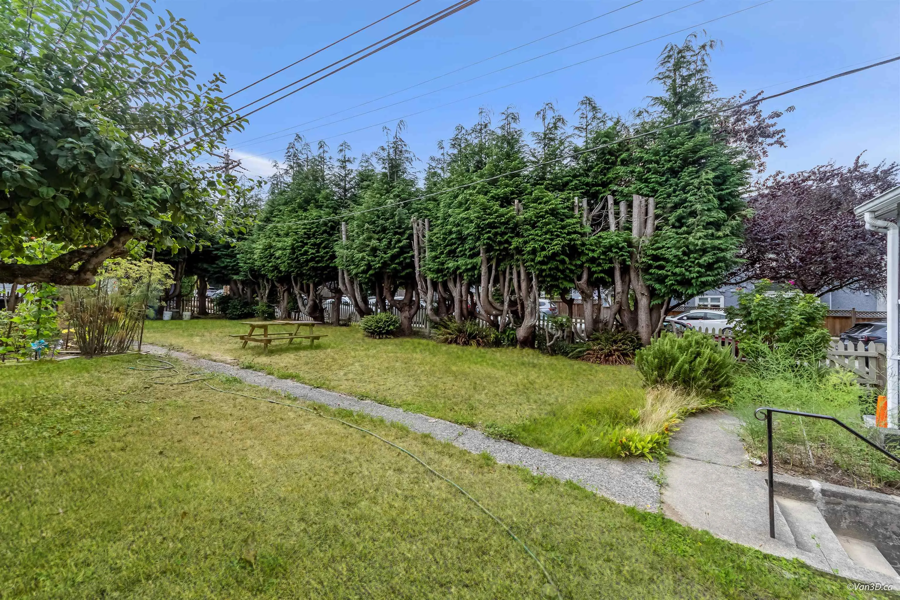 96 W 16th Avenue