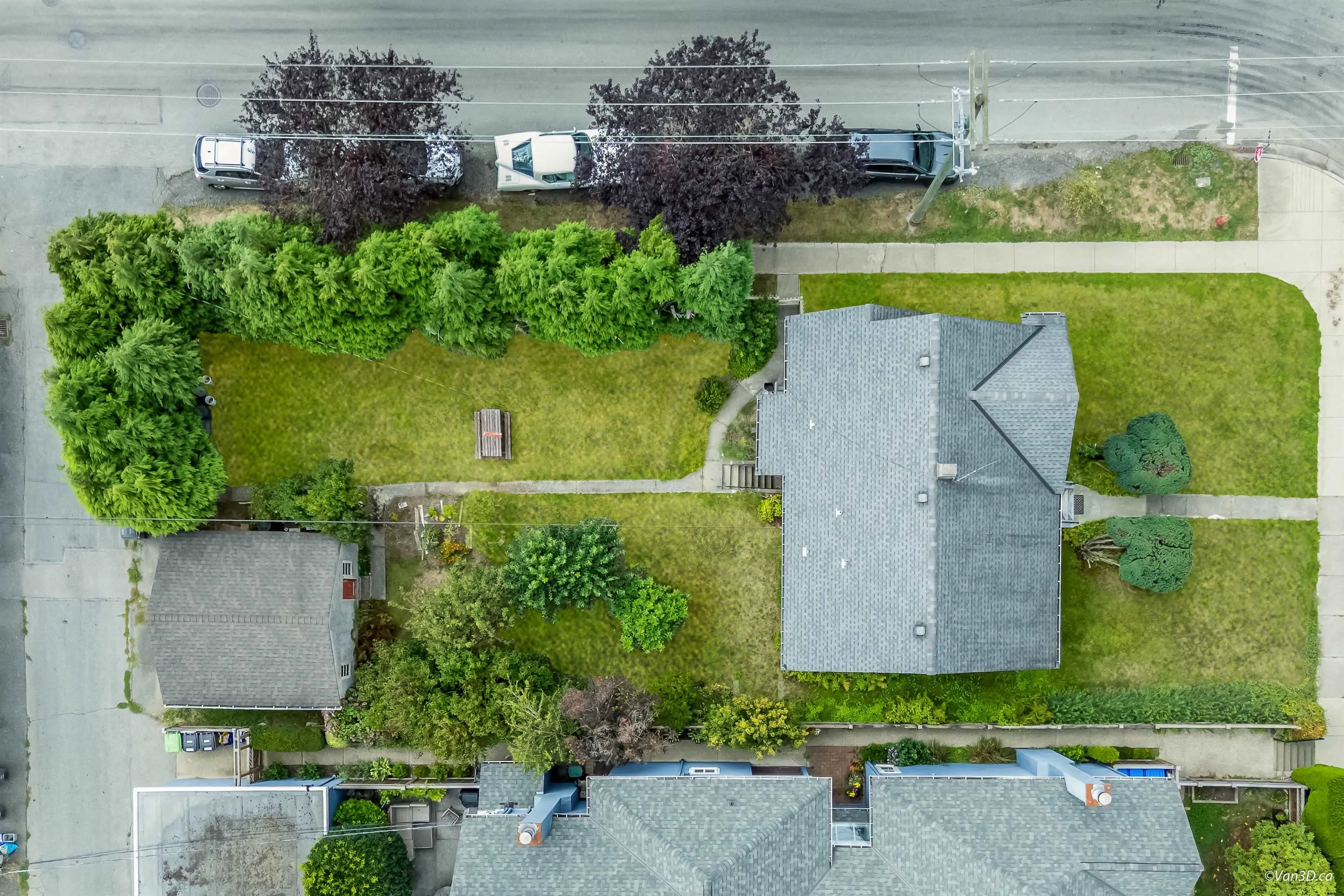 96 W 16th Avenue