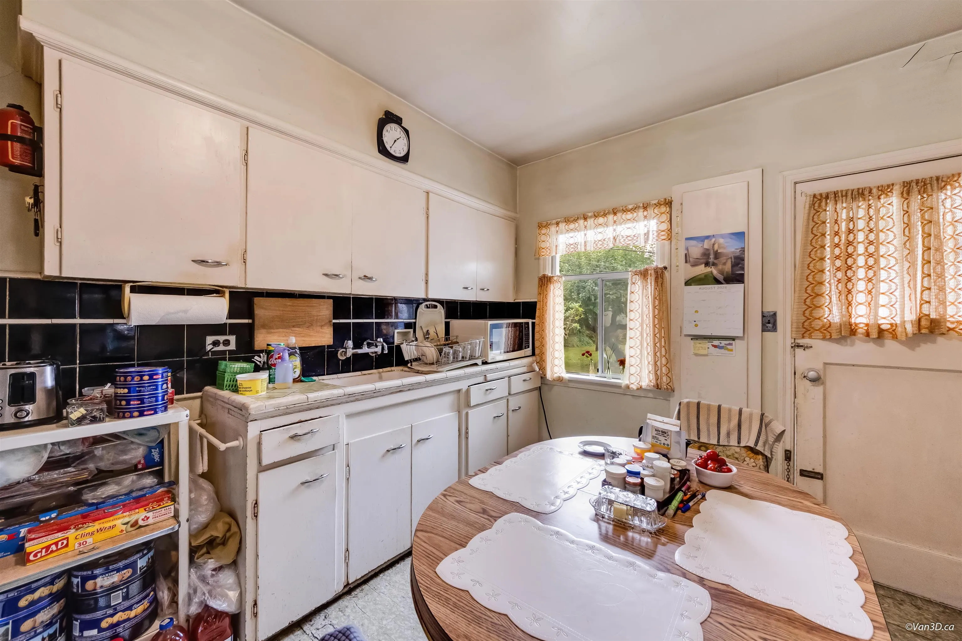 96 W 16th Avenue