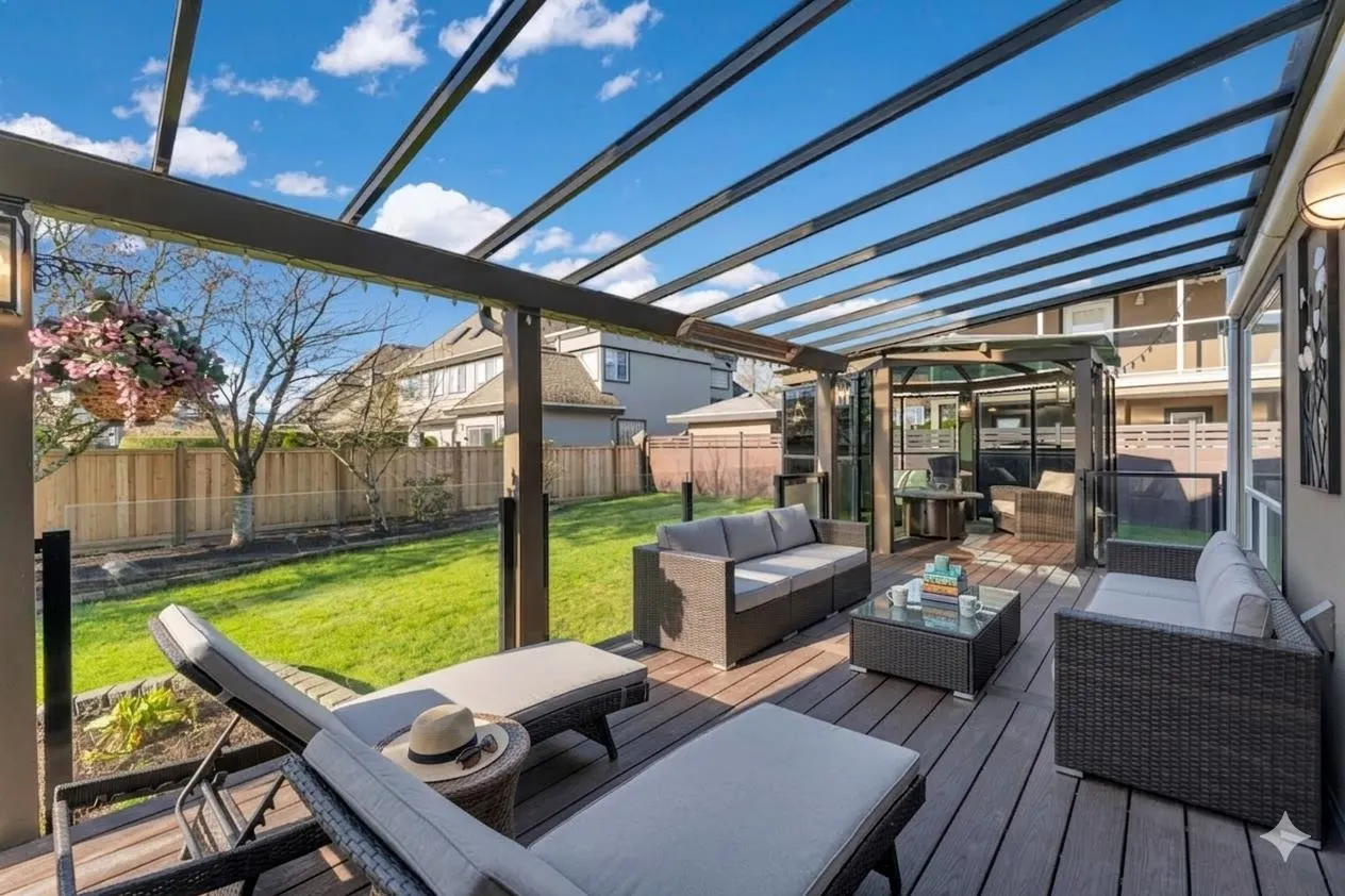 2594 Palisade Crescent