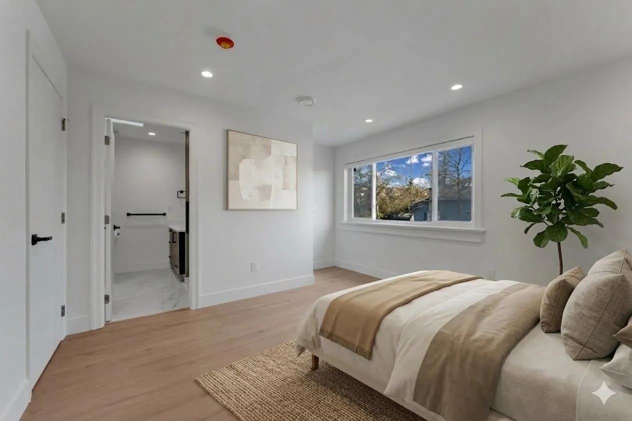 2594 Palisade Crescent