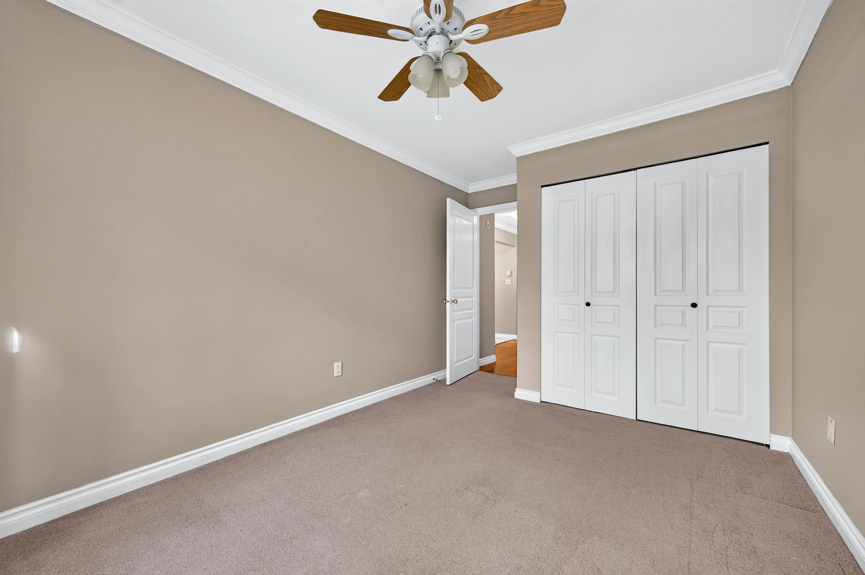 15885 84 Avenue #102