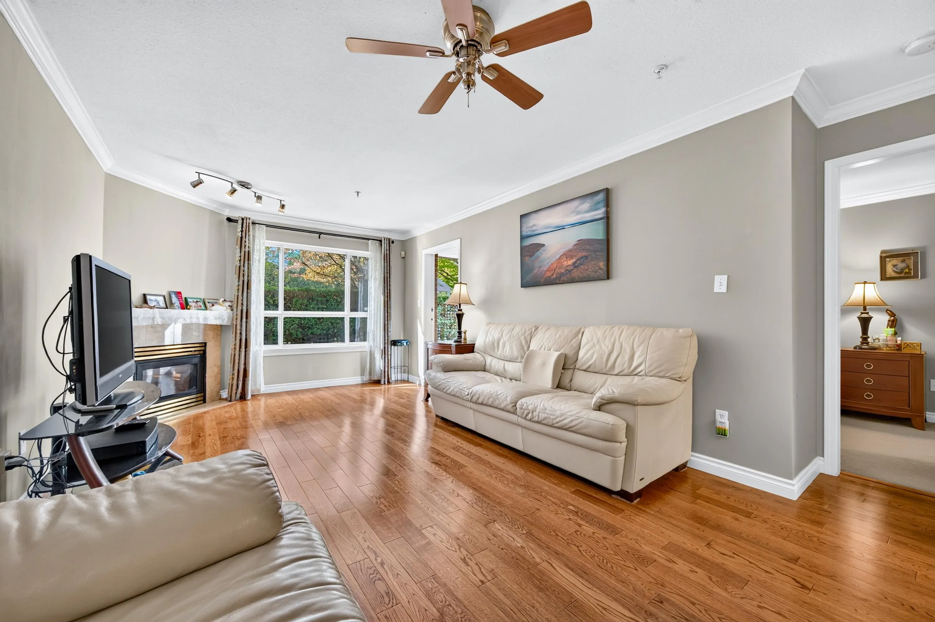 15885 84 Avenue #102