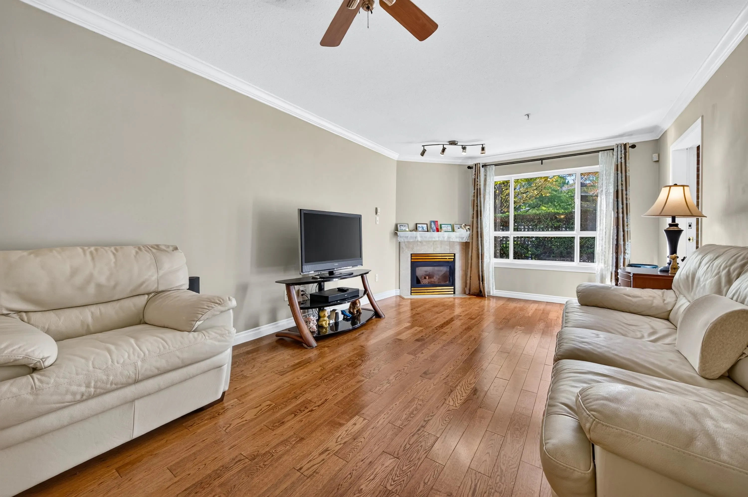 15885 84 Avenue #102
