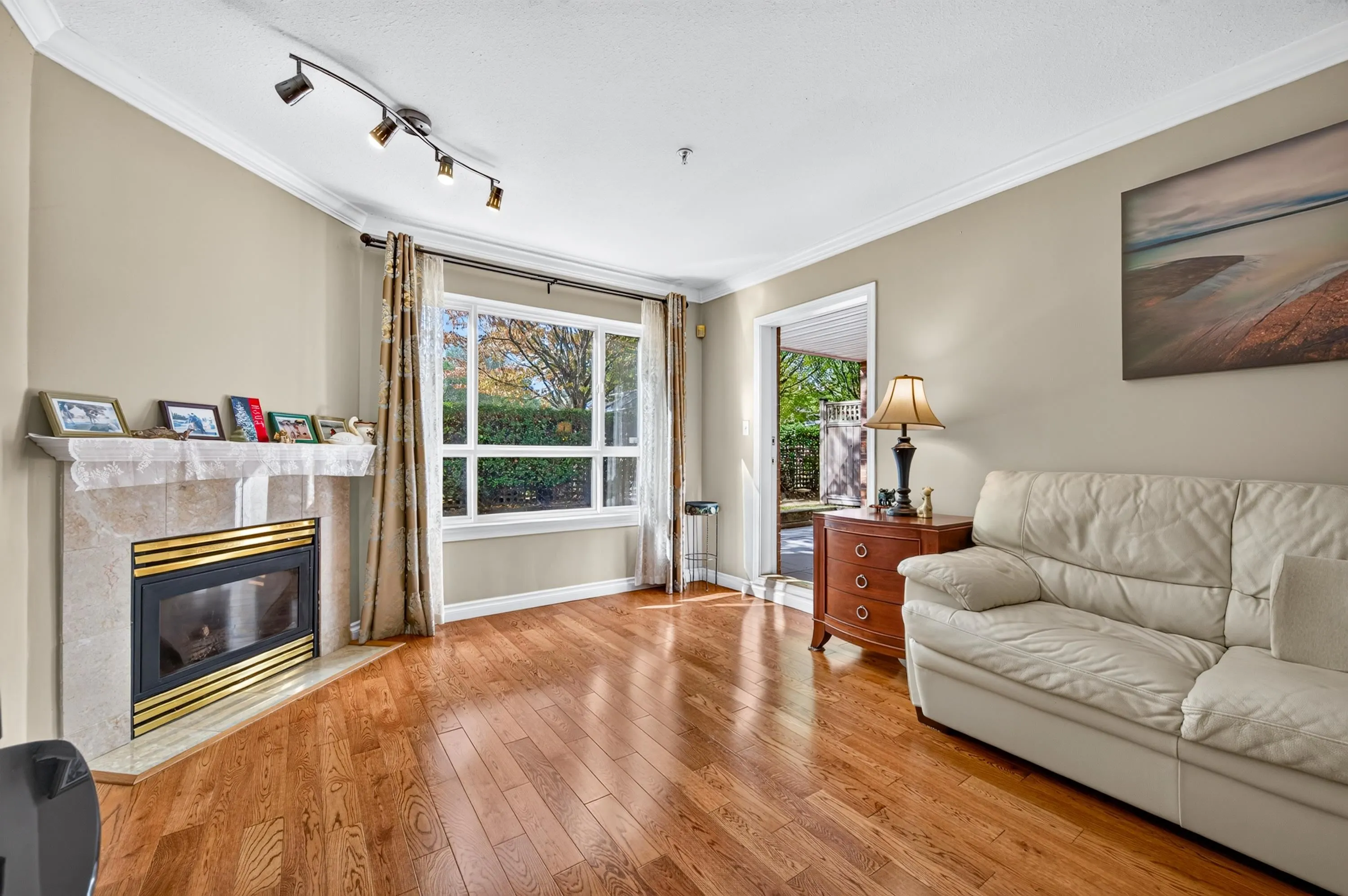 15885 84 Avenue #102