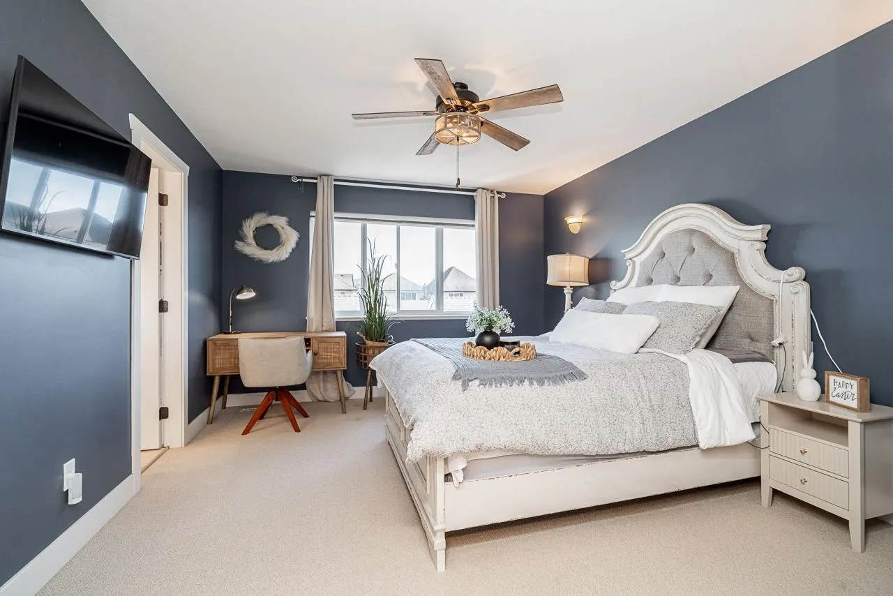 7350 194 Street