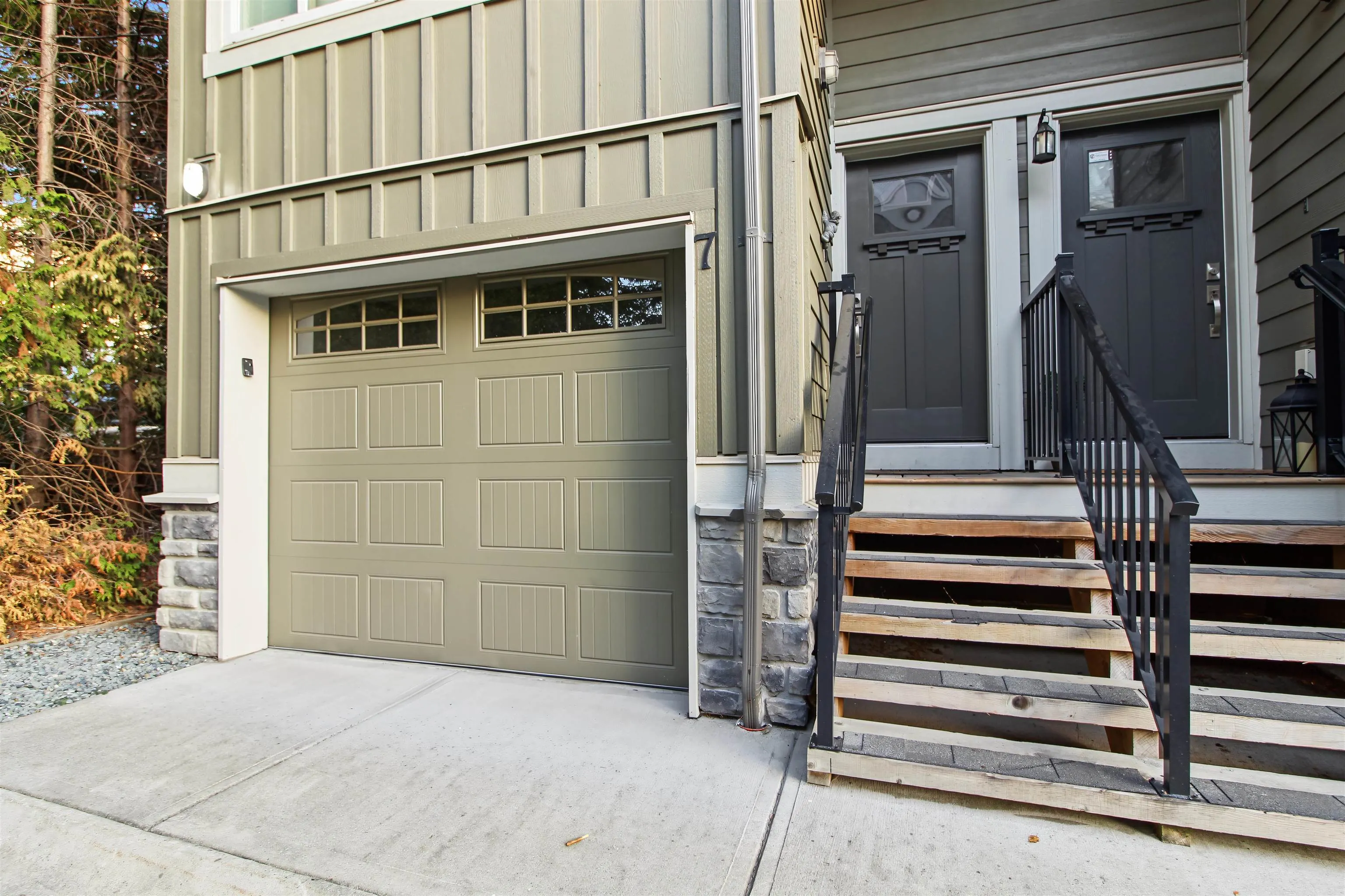 3266 147 Street #7