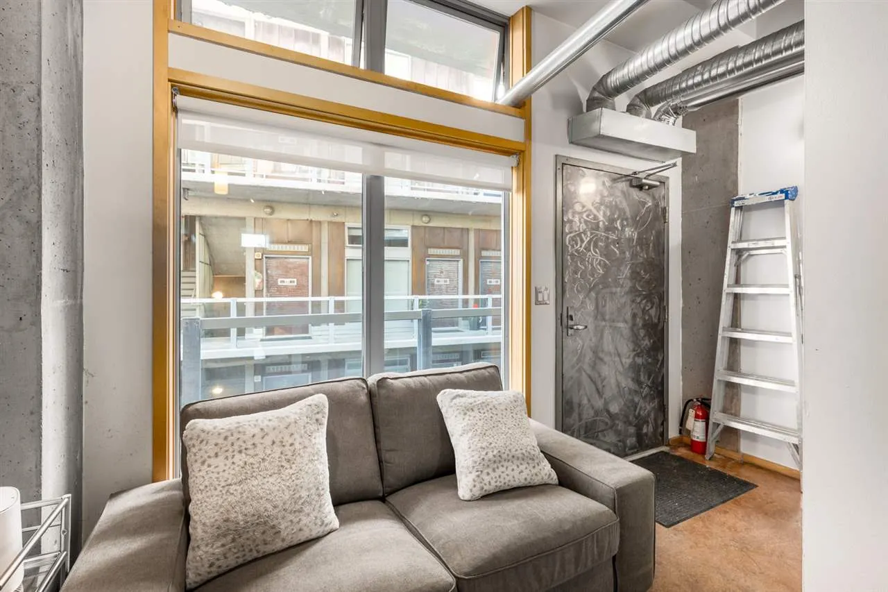 1529 W 6th Avenue #3XX
