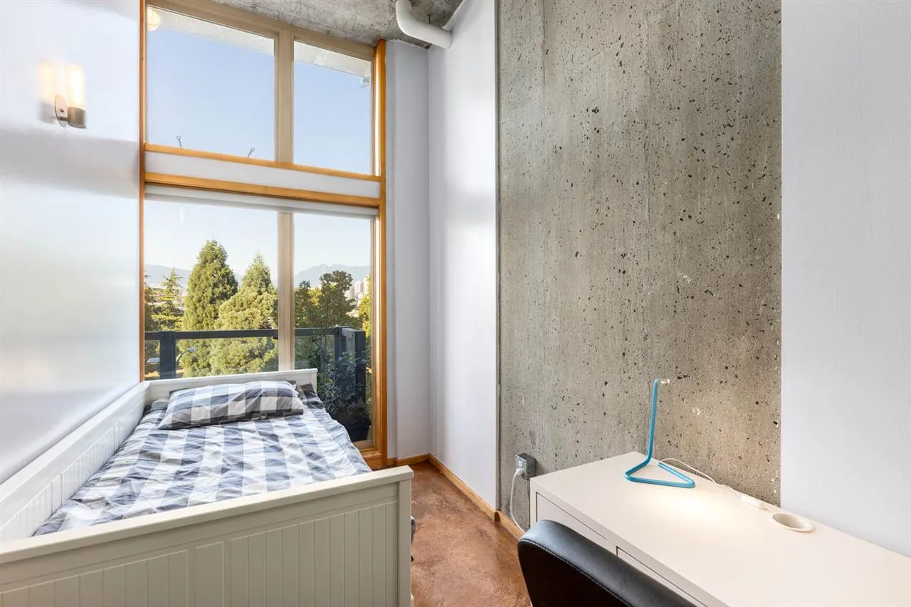 1529 W 6th Avenue #3XX