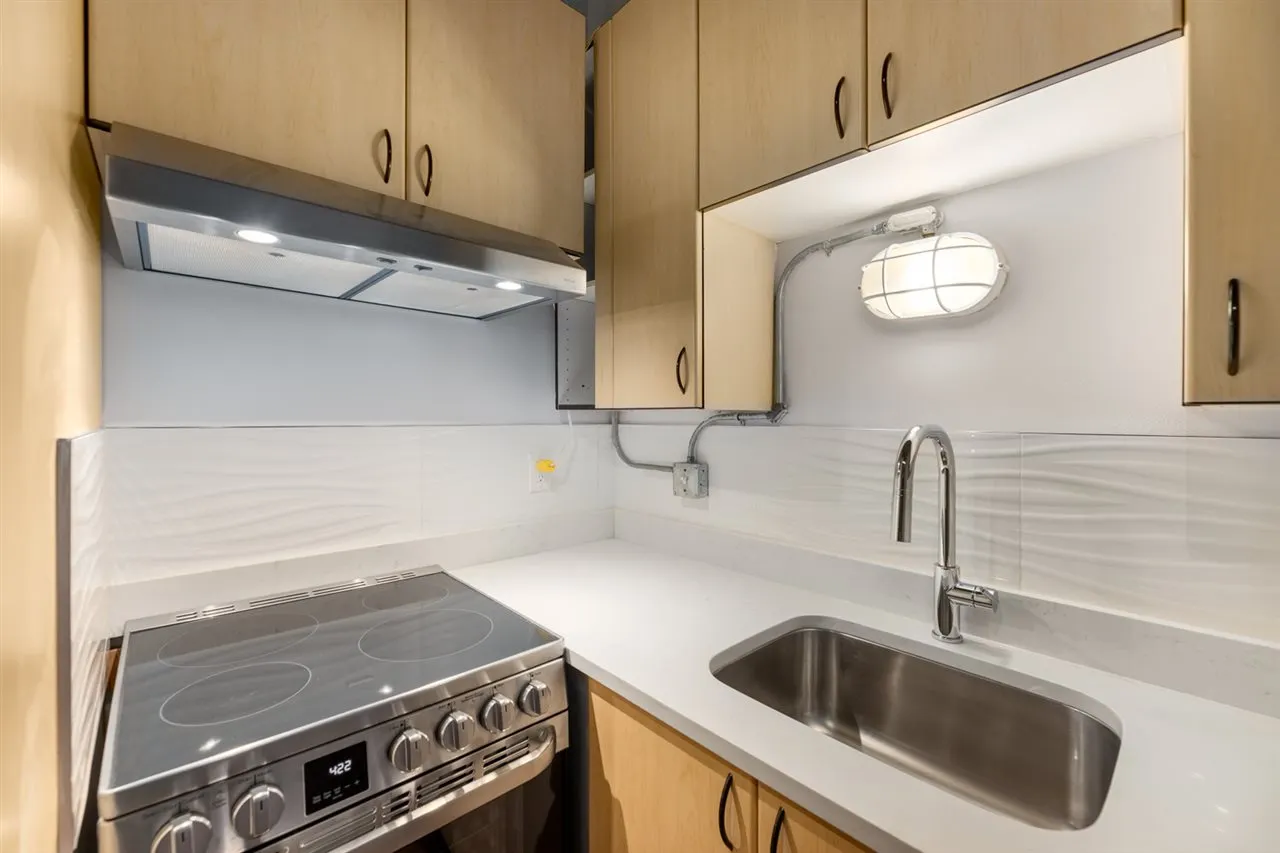 1529 W 6th Avenue #3XX