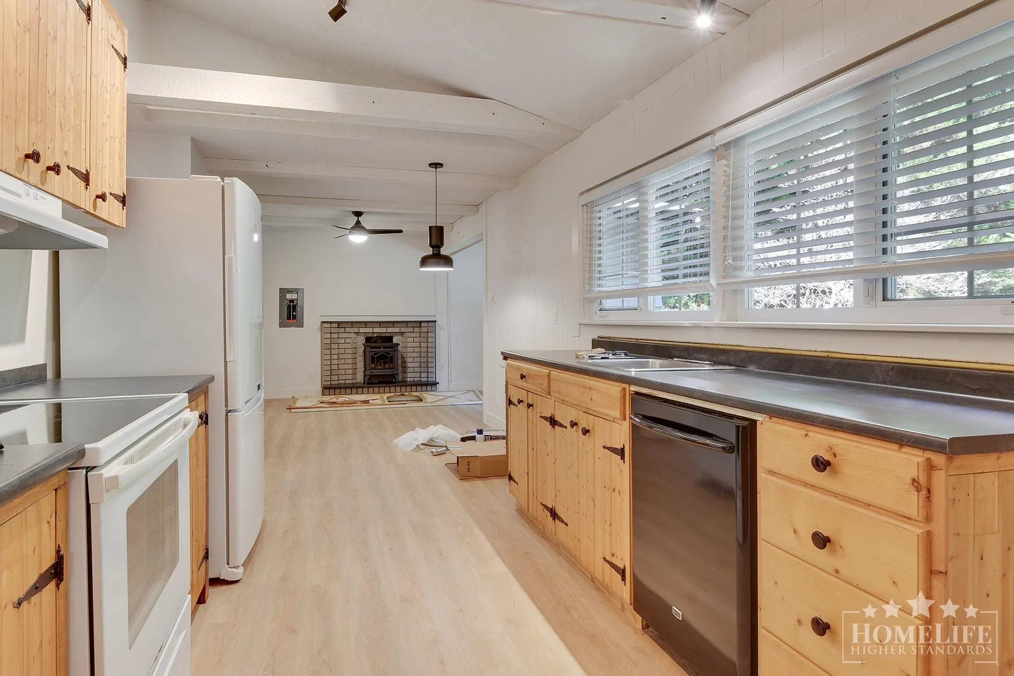 12687 23 Avenue #House