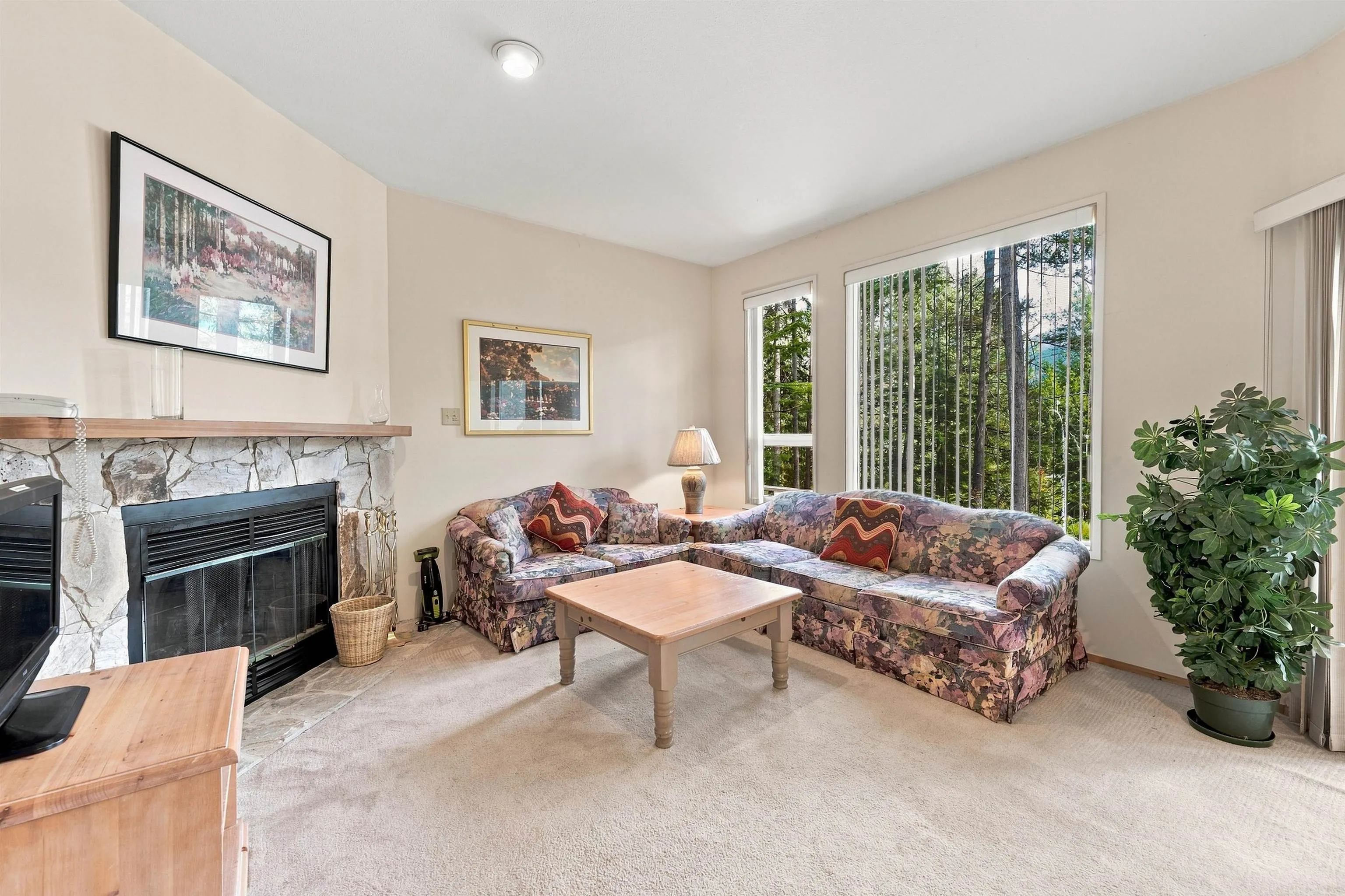 6127 Eagleridge Crescent #62
