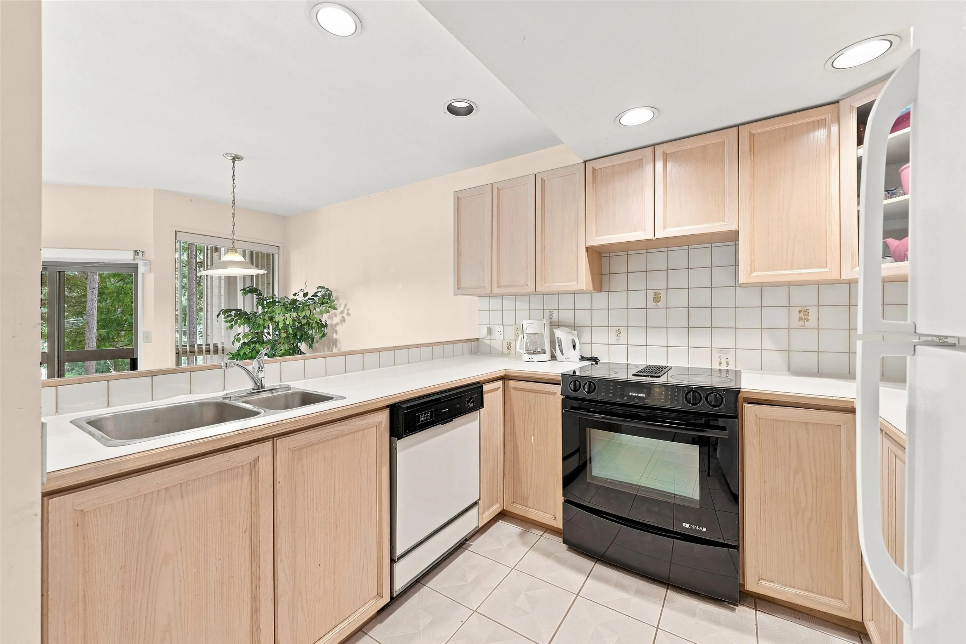 6127 Eagleridge Crescent #62