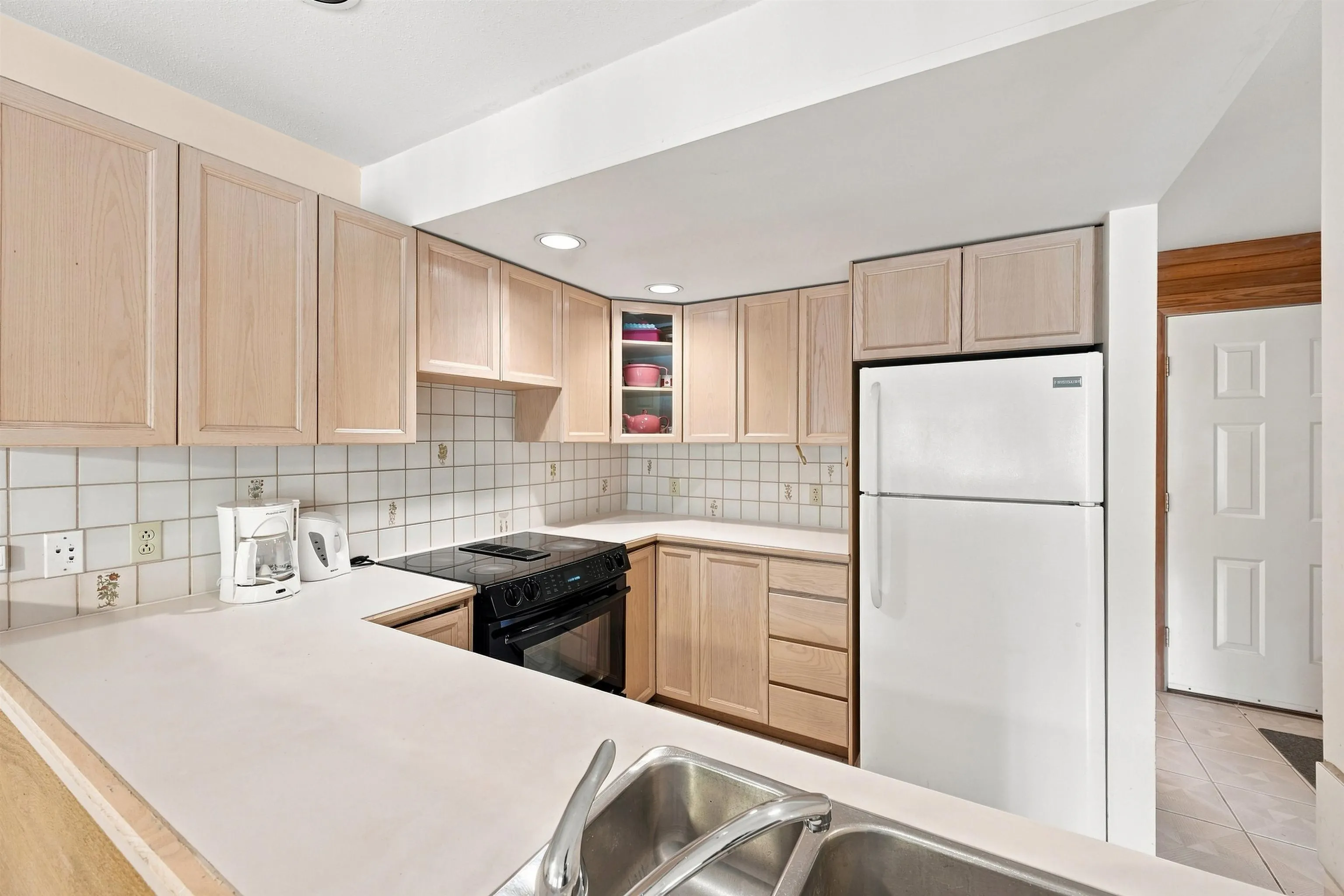 6127 Eagleridge Crescent #62
