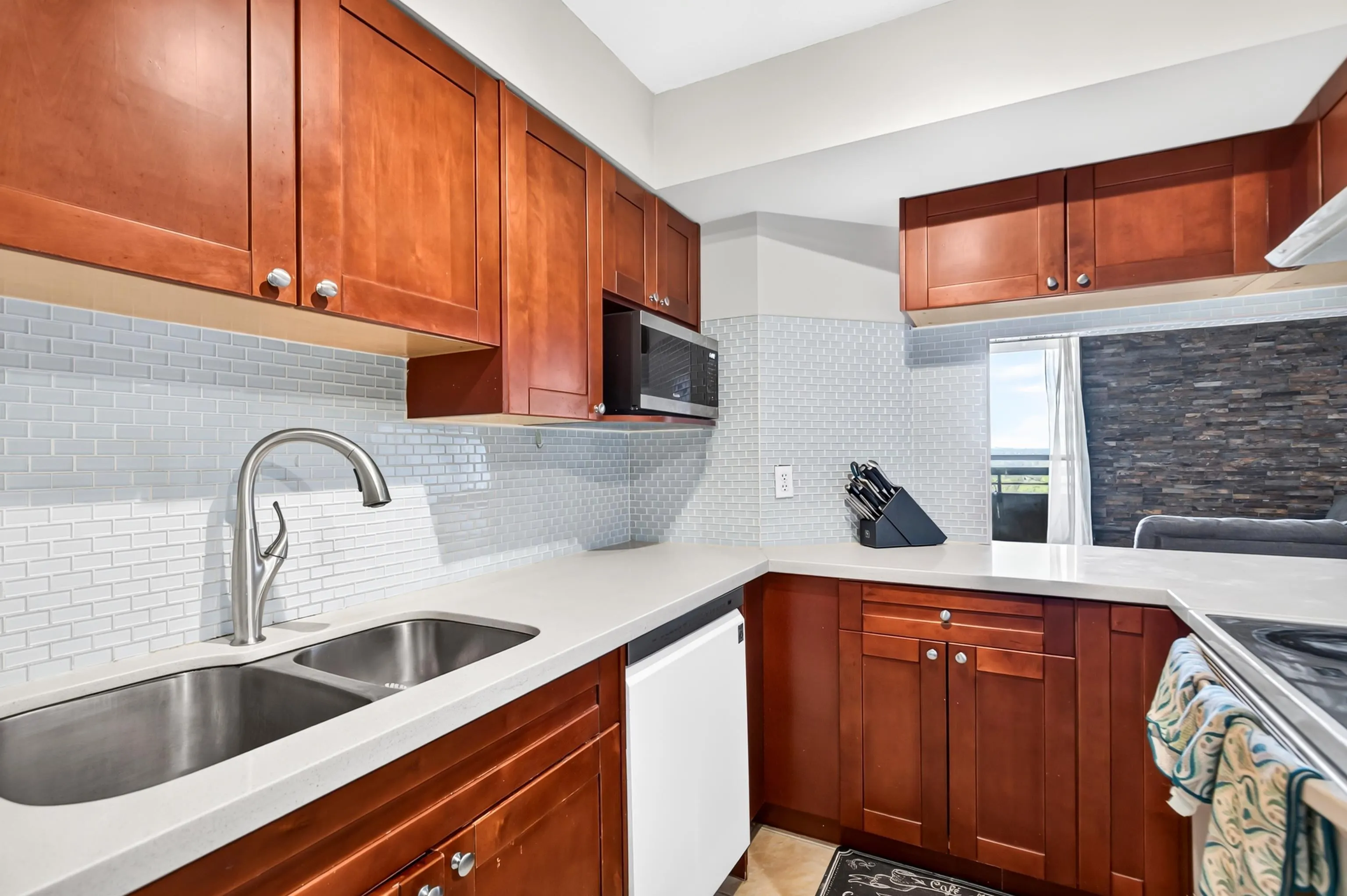 3771 Bartlett Court #1601
