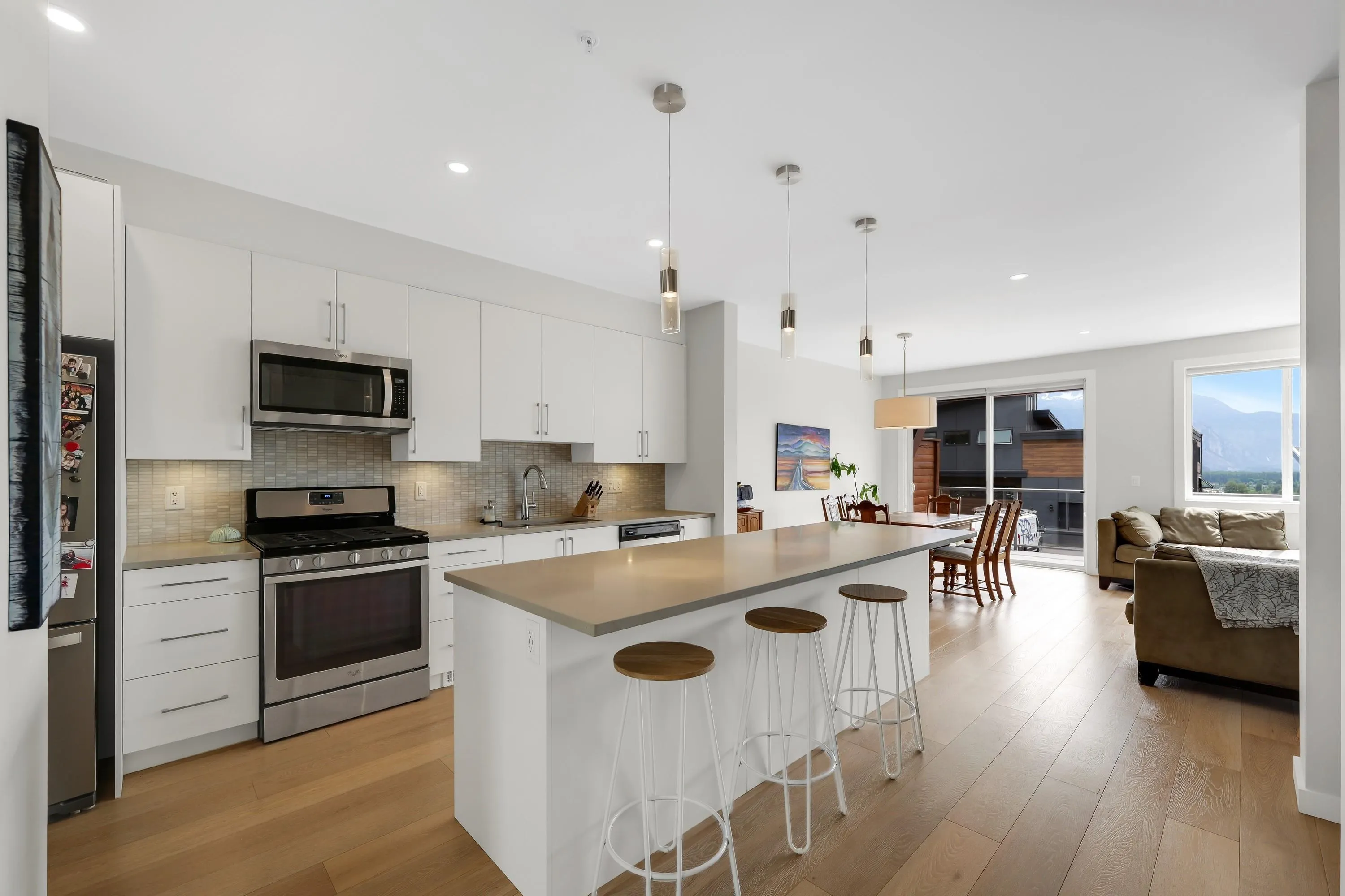 41322 Horizon Drive