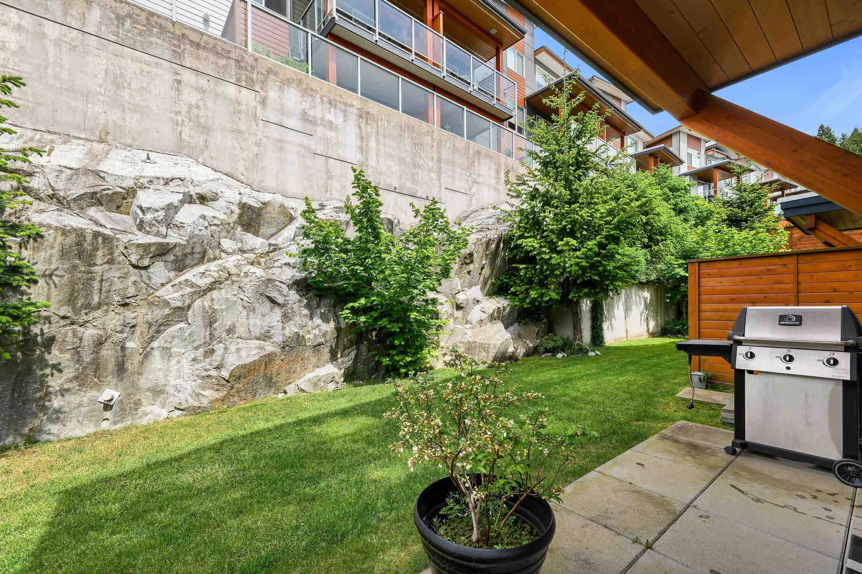 41322 Horizon Drive