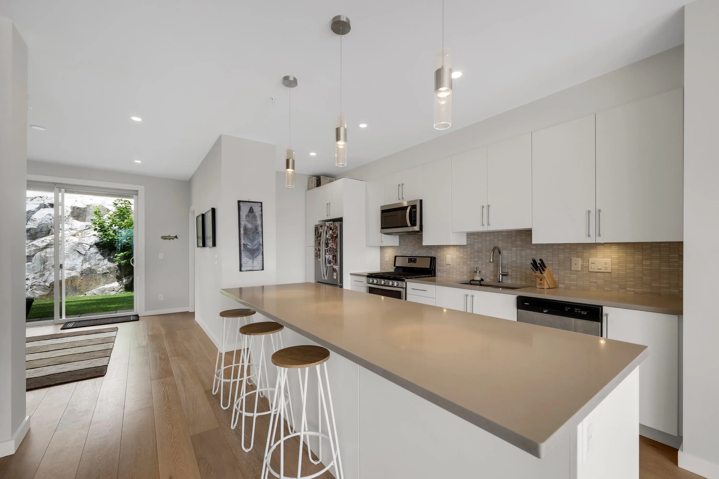 41322 Horizon Drive