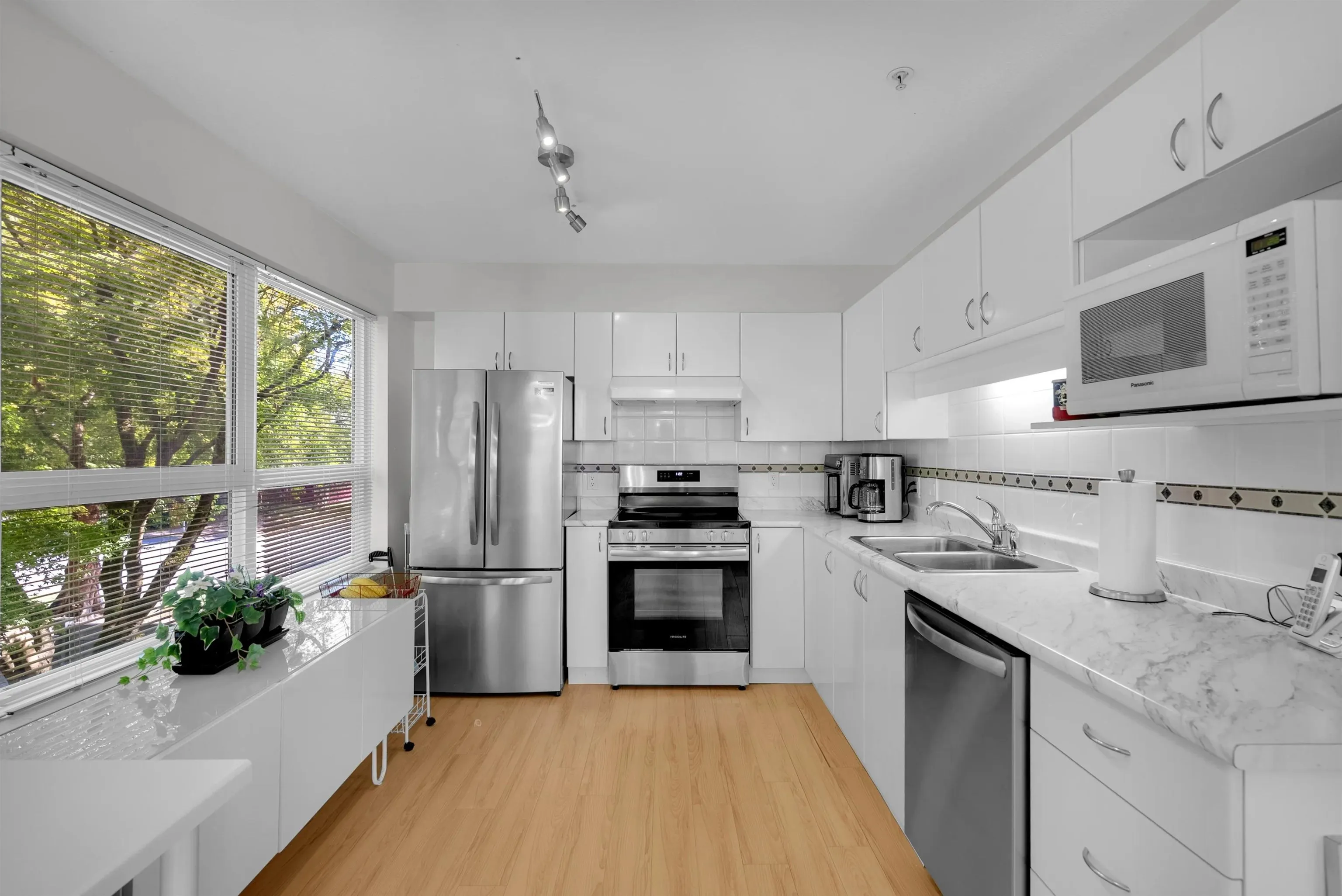 9668 148 Street #206