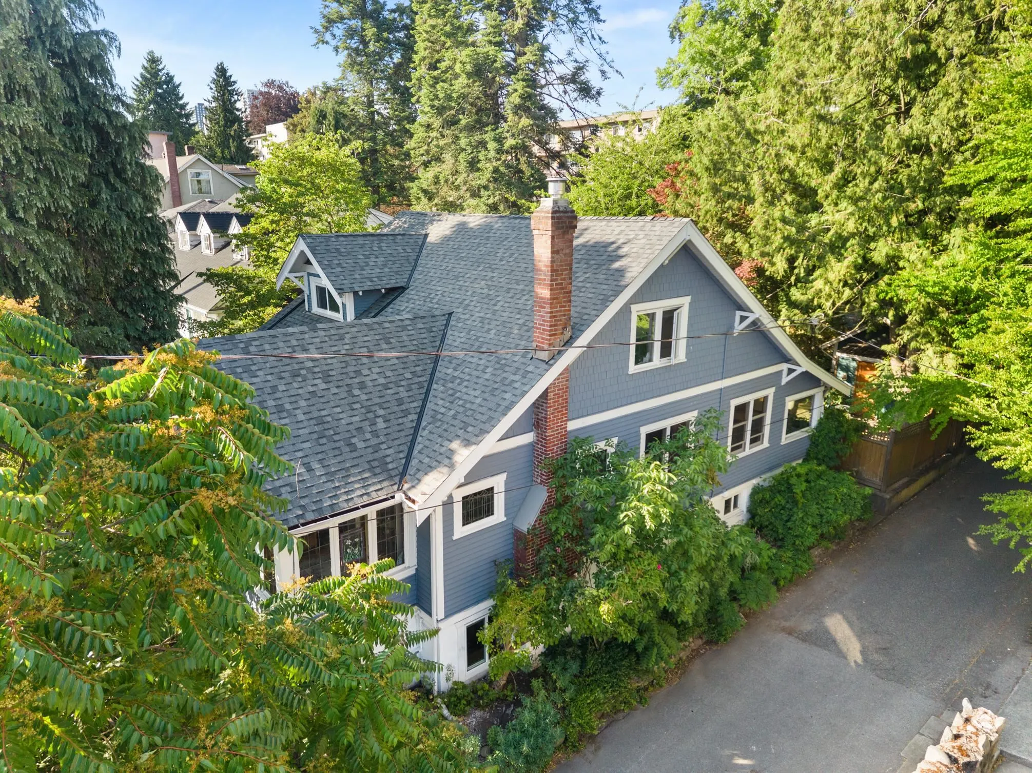 207 Eighth Street