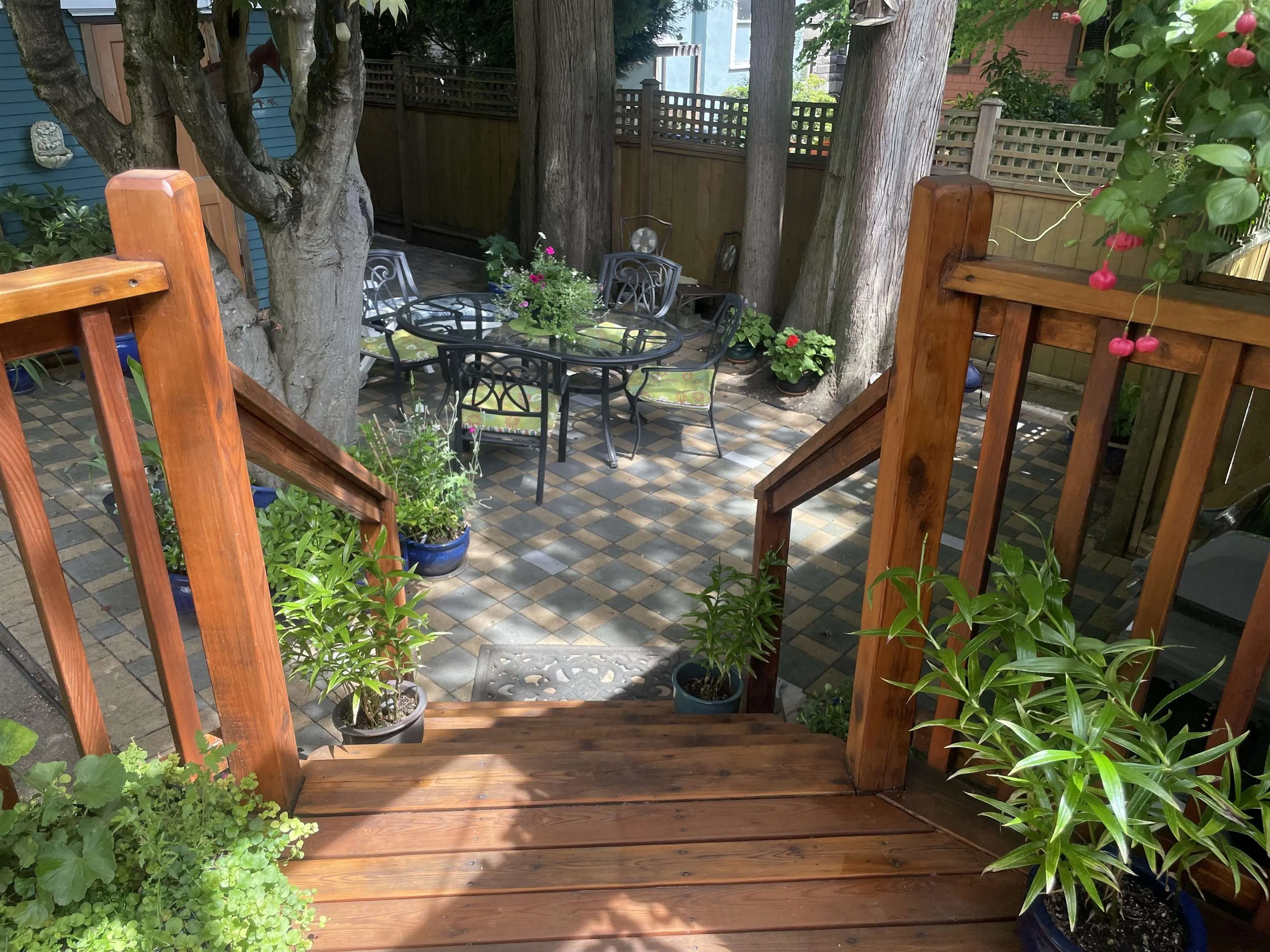 207 Eighth Street
