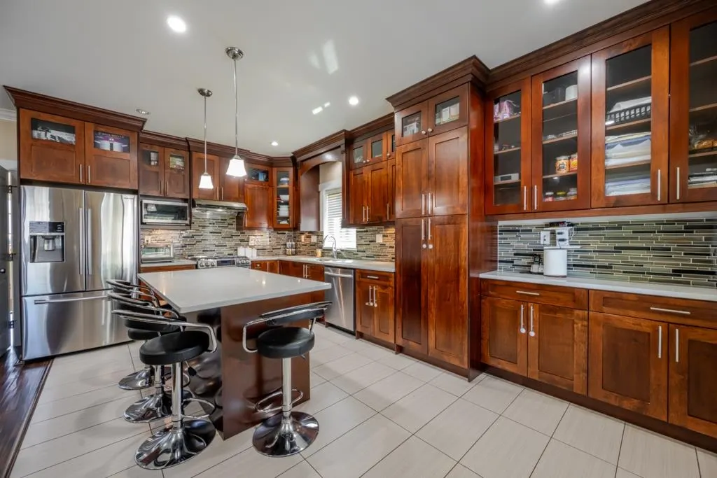 3423 Hazelwood Place