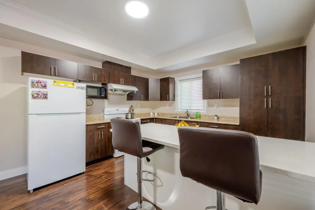 3423 Hazelwood Place
