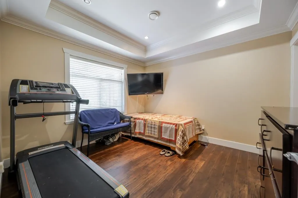 3423 Hazelwood Place