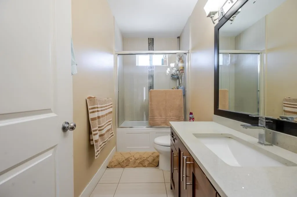 3423 Hazelwood Place