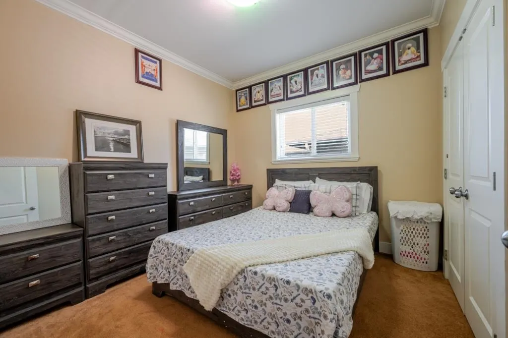 3423 Hazelwood Place