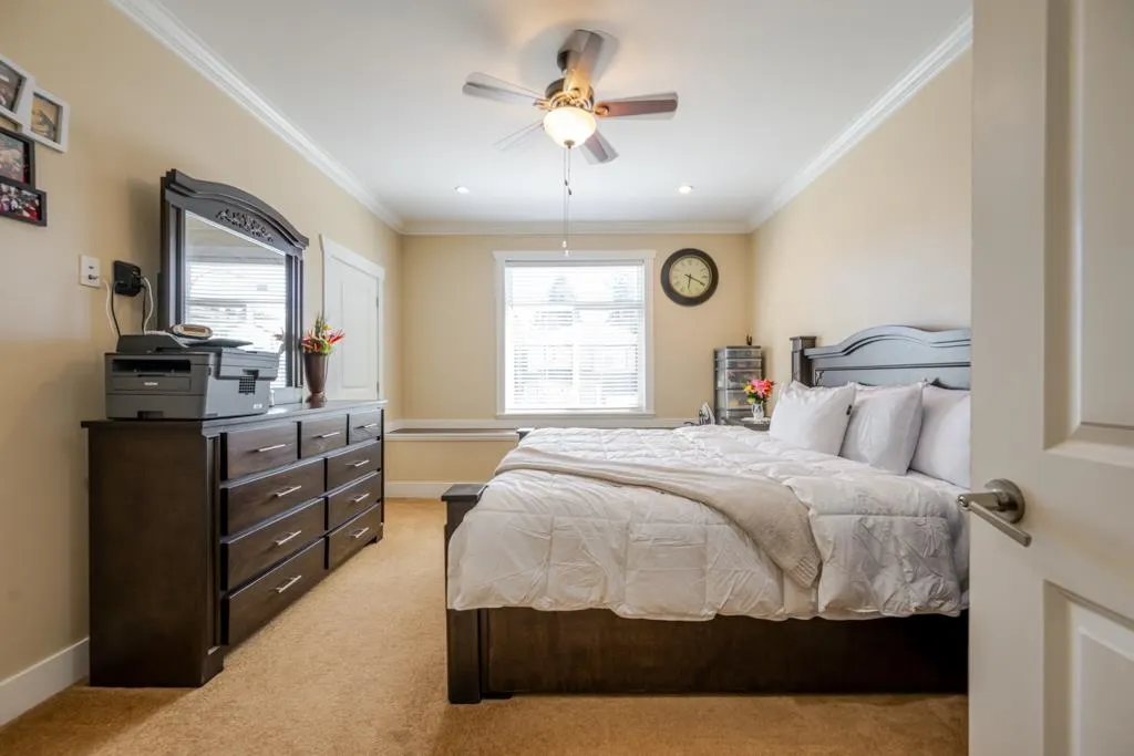 3423 Hazelwood Place