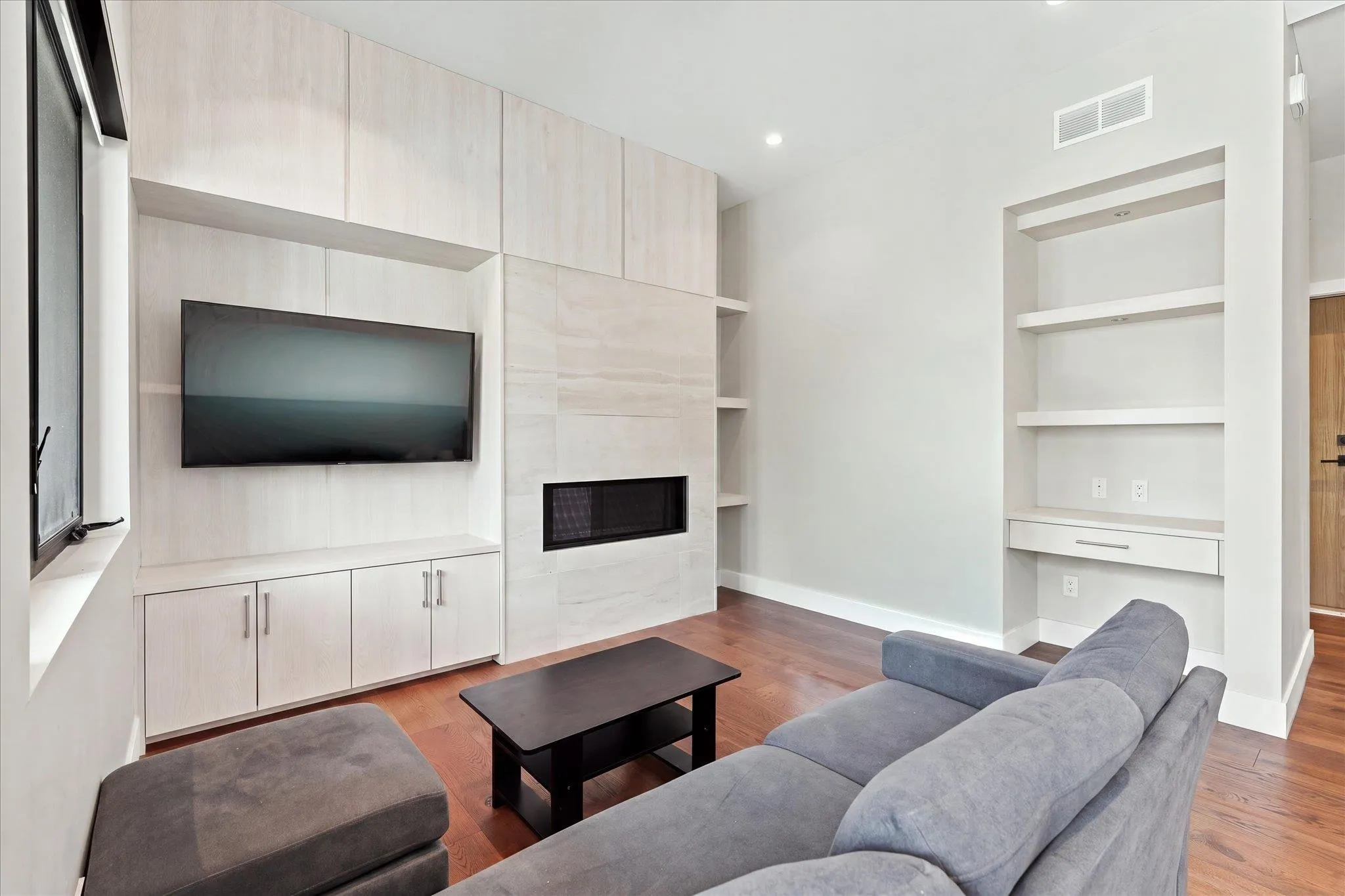 1350 Cloudburst Drive #21