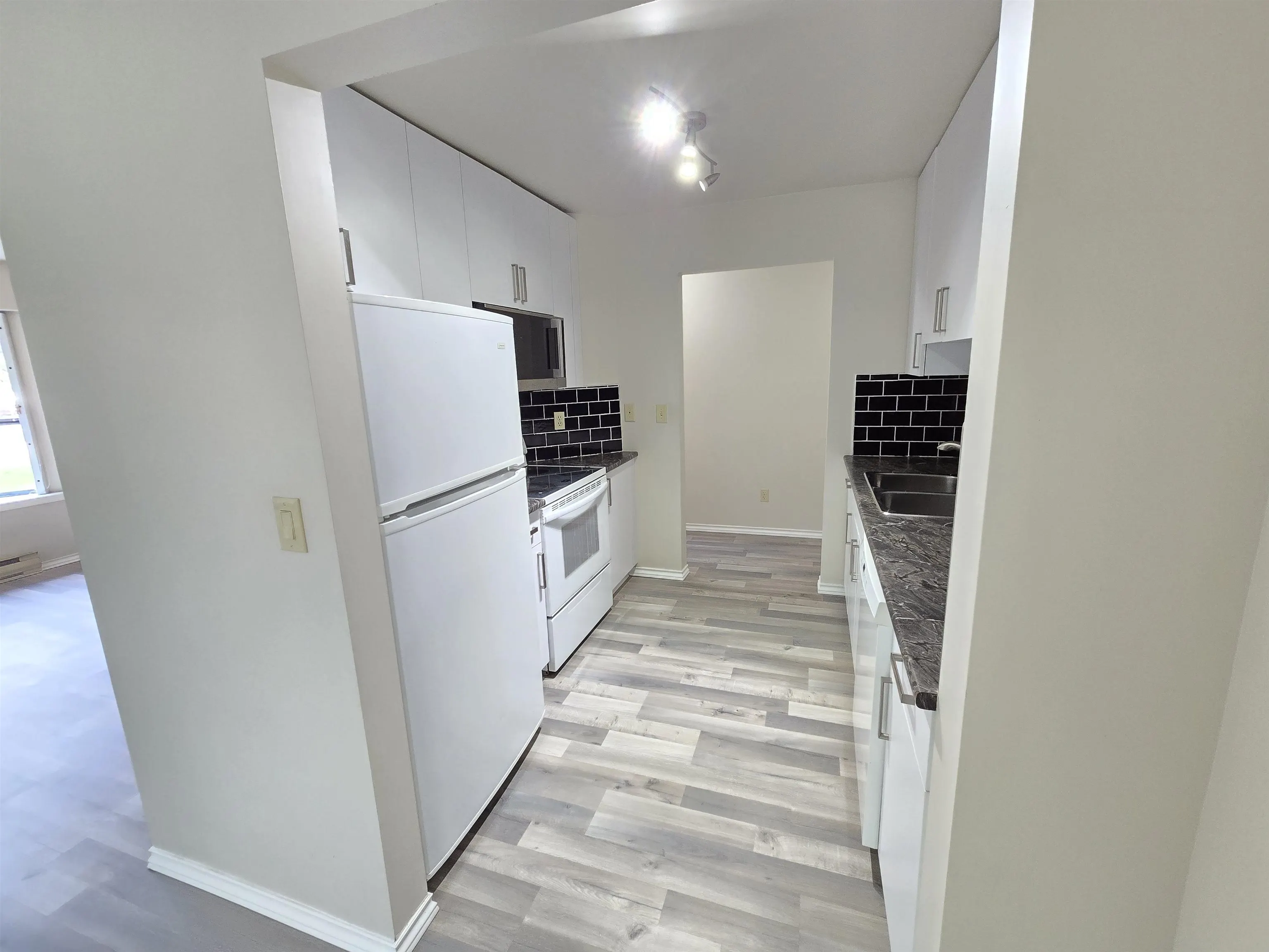 5250 Victory Street #109
