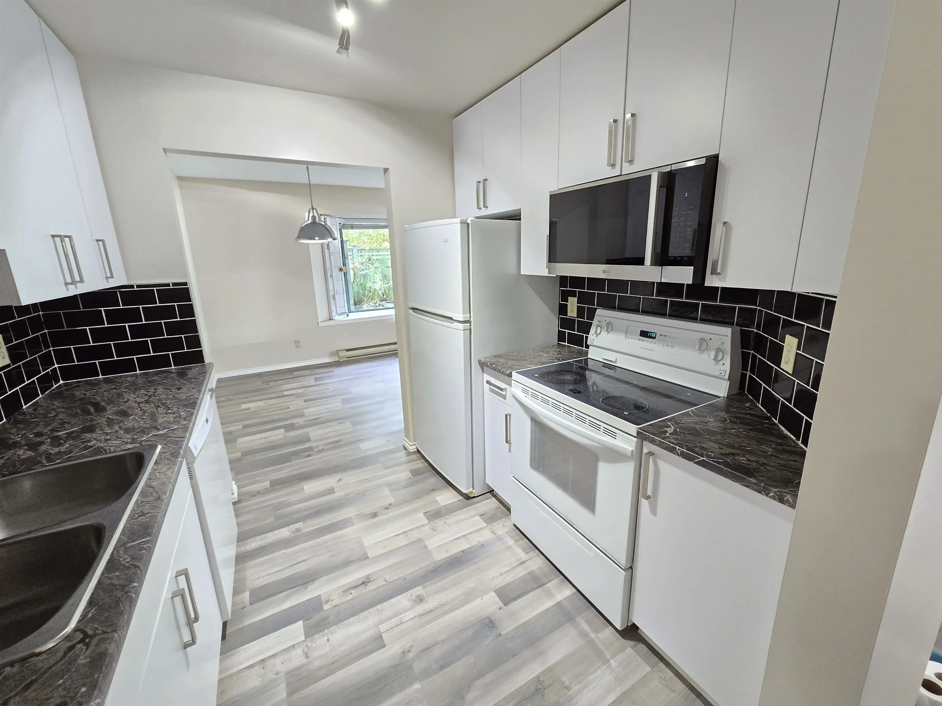5250 Victory Street #109