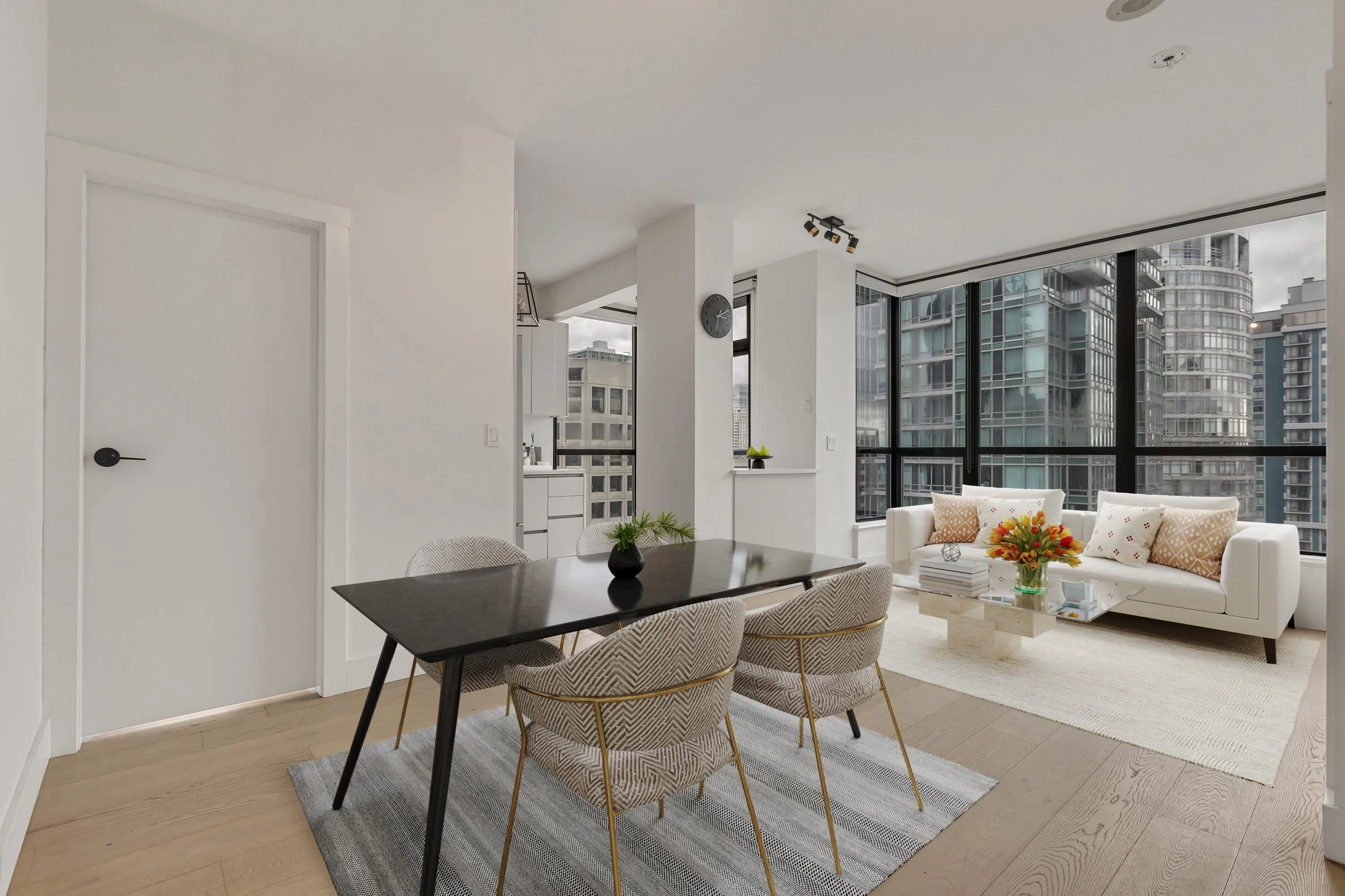 1239 W Georgia Street #2402